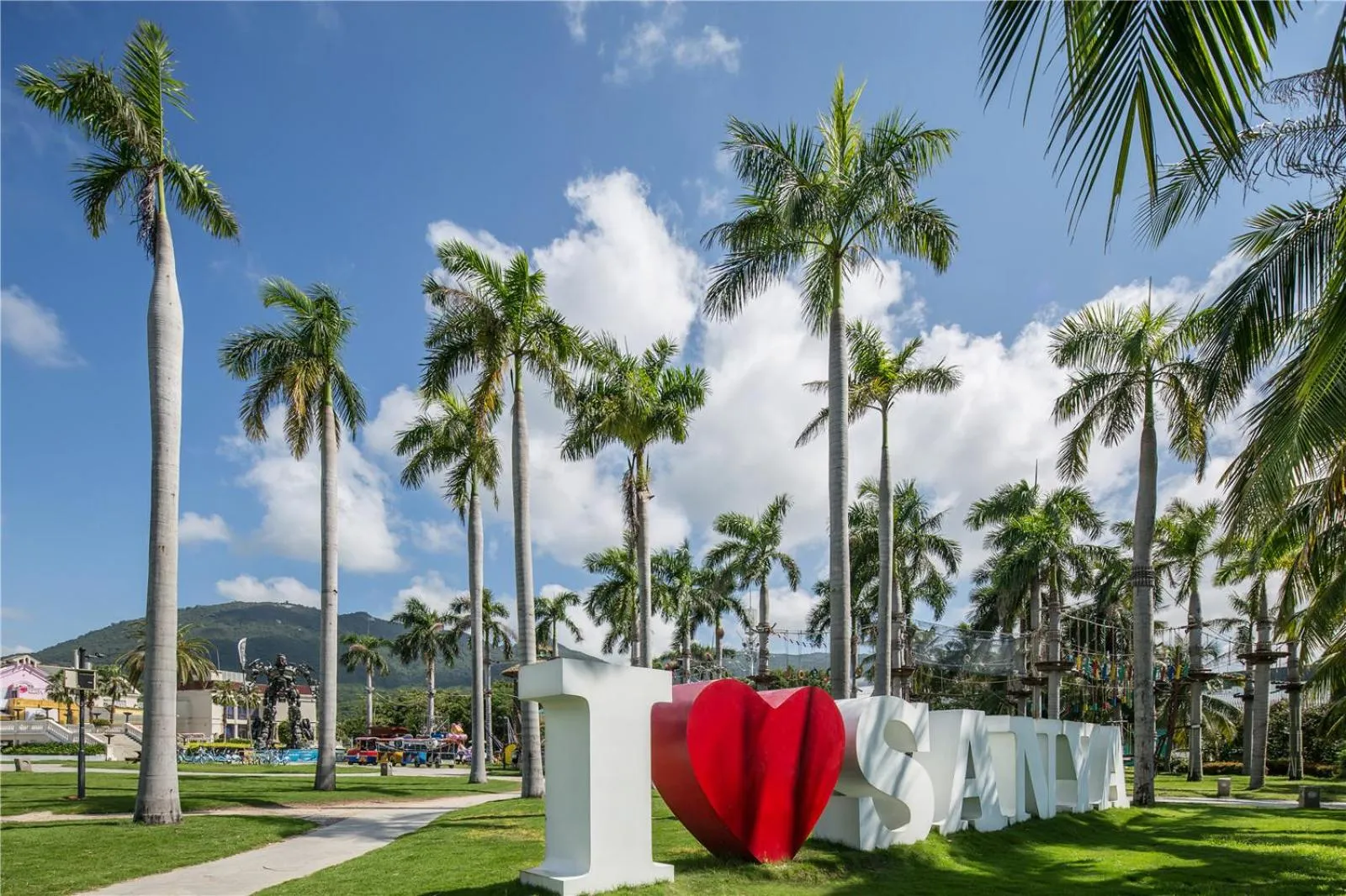 Nearby landmark in Palace Resort Villas Yalong Bay Sanya