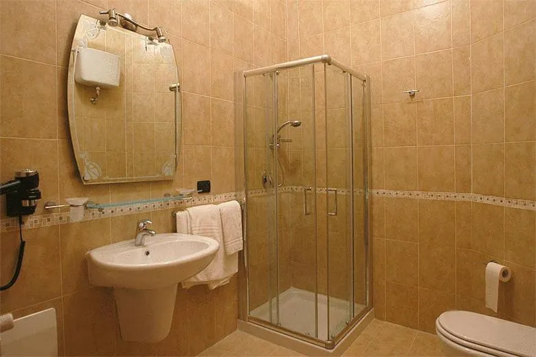 Bathroom in Hotel Amadeus