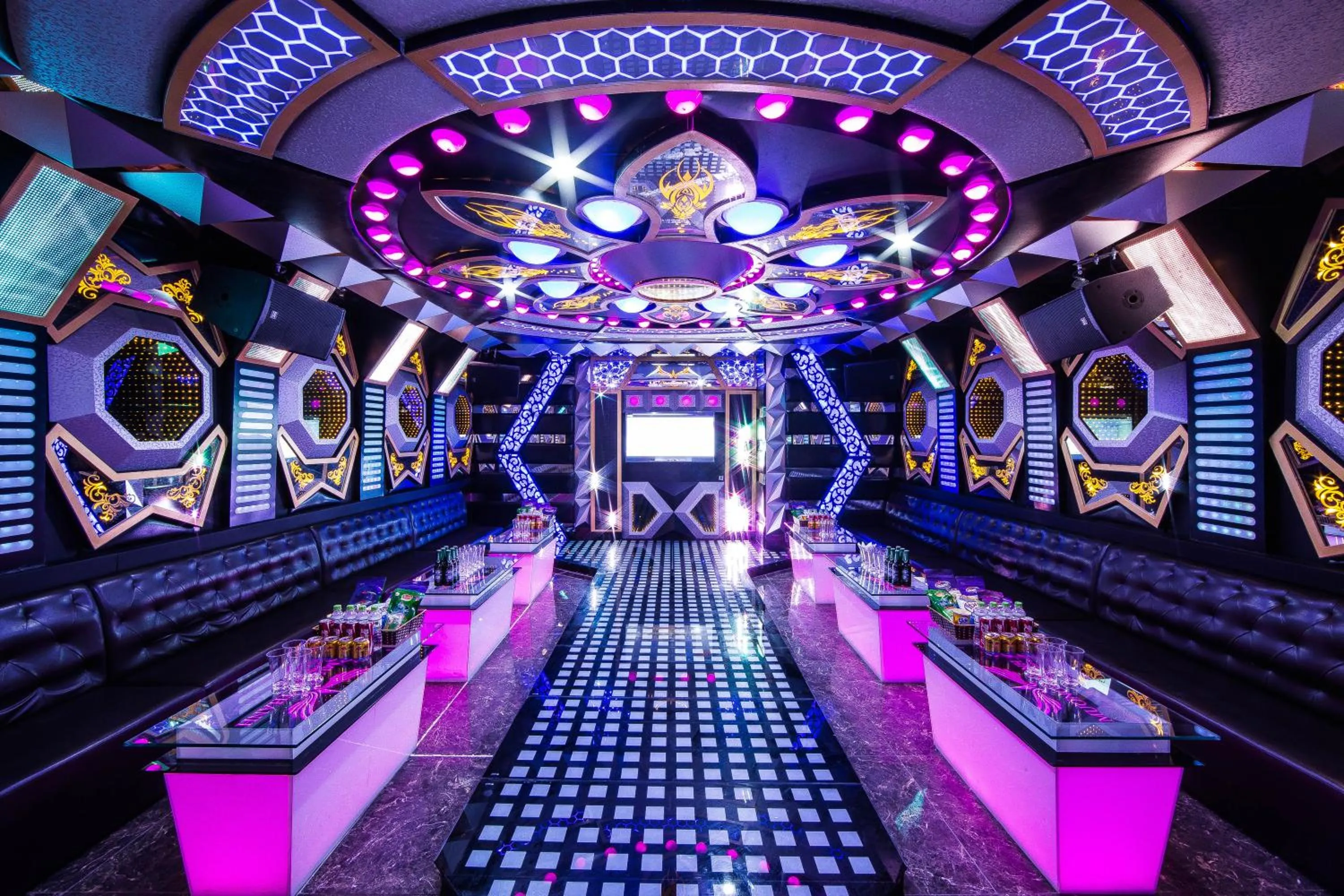 Karaoke in Muong Thanh Luxury Bac Ninh Hotel