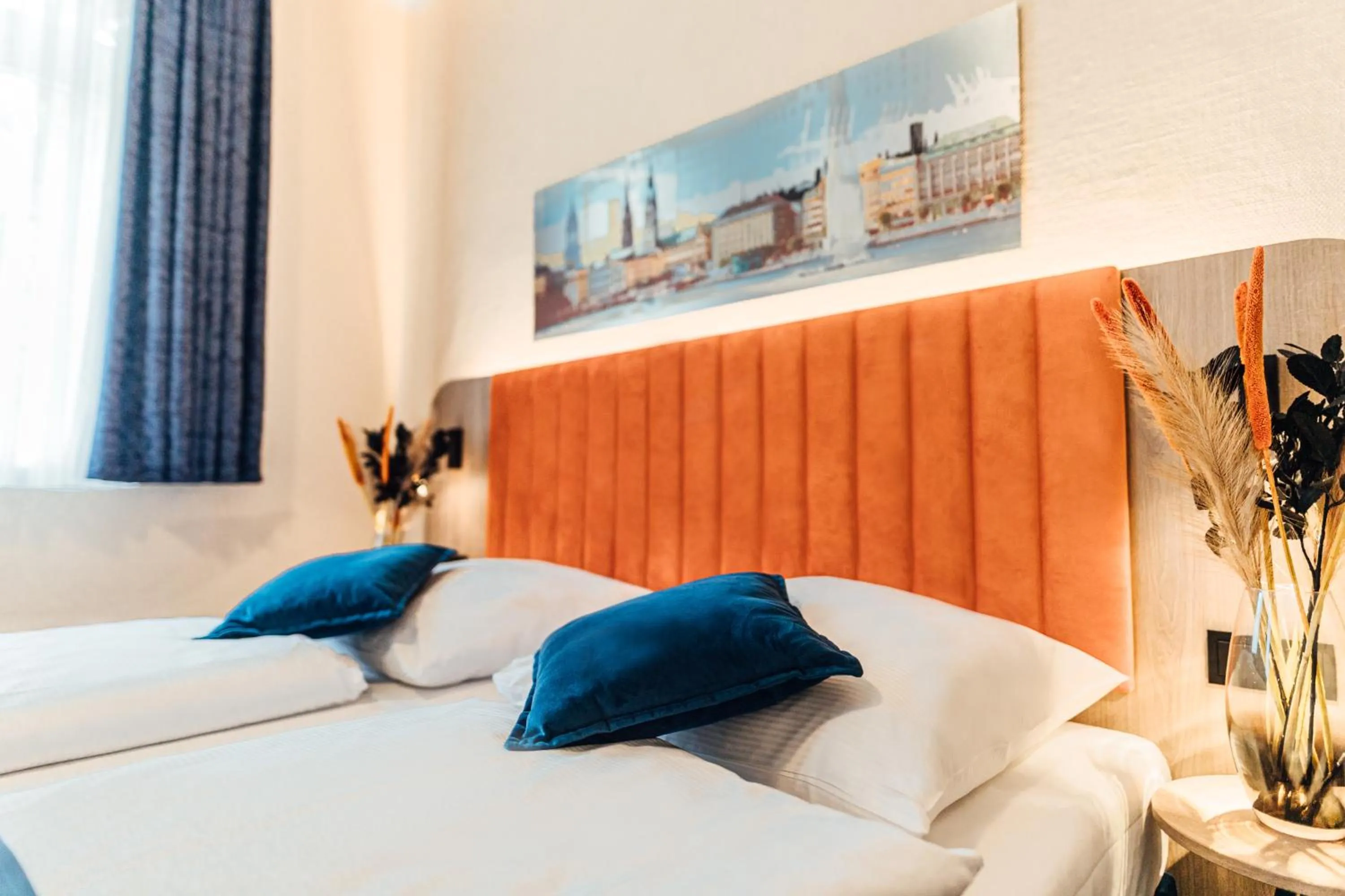 Bed in Hotel Commerz Hamburg