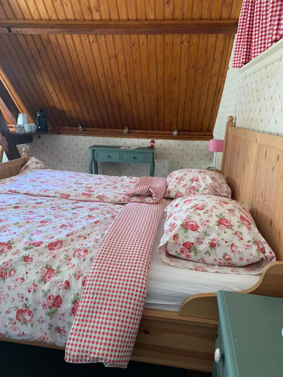 Bed in B&B De Kaagse Koe