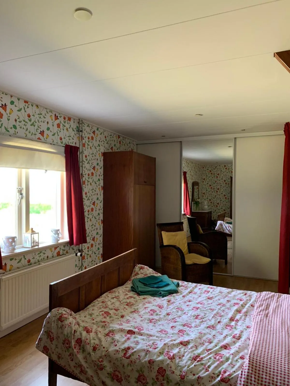 Bed in B&B De Kaagse Koe