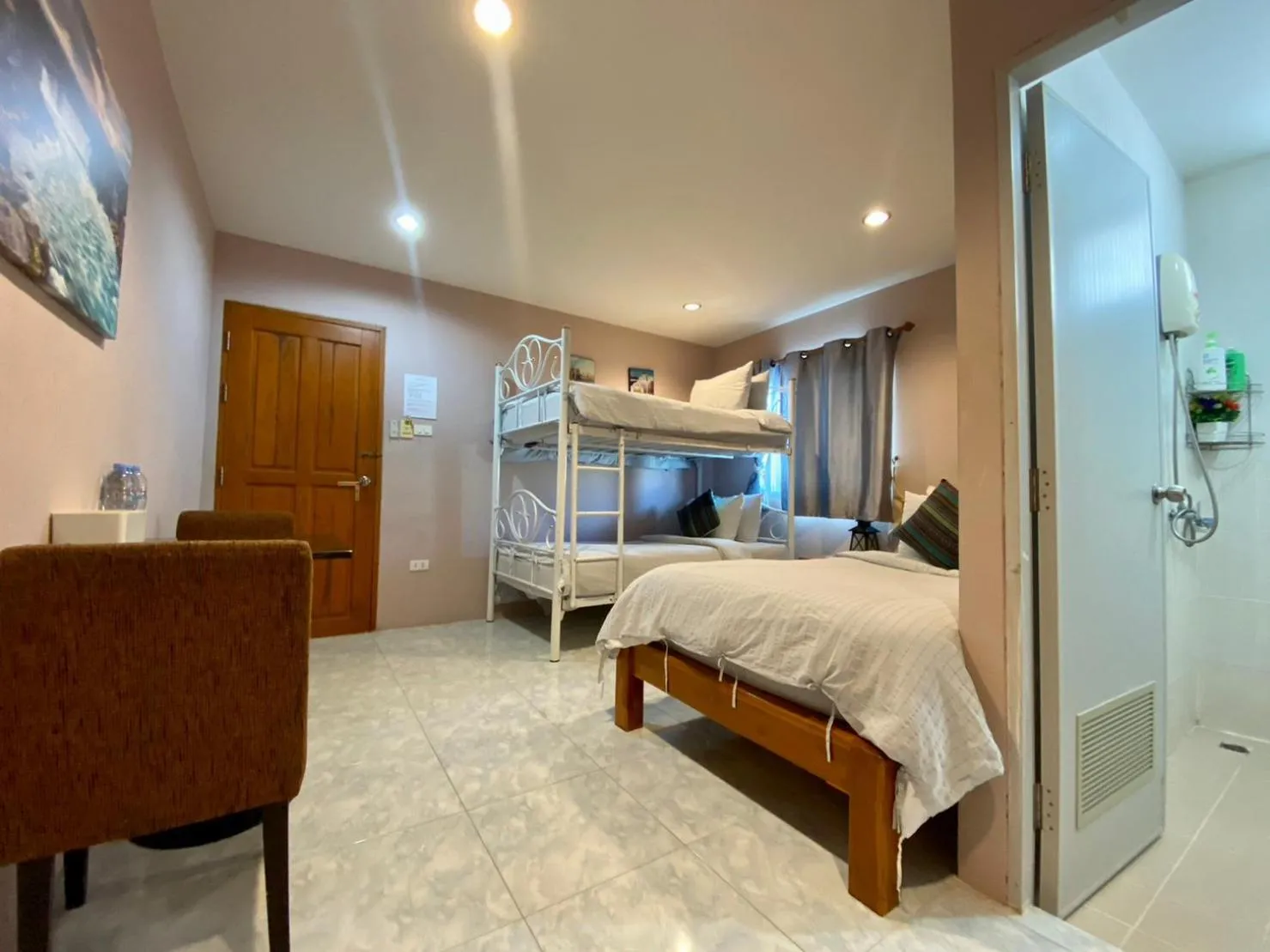 bunk bed, Bed in Richmond Guesthouse Haad Rin