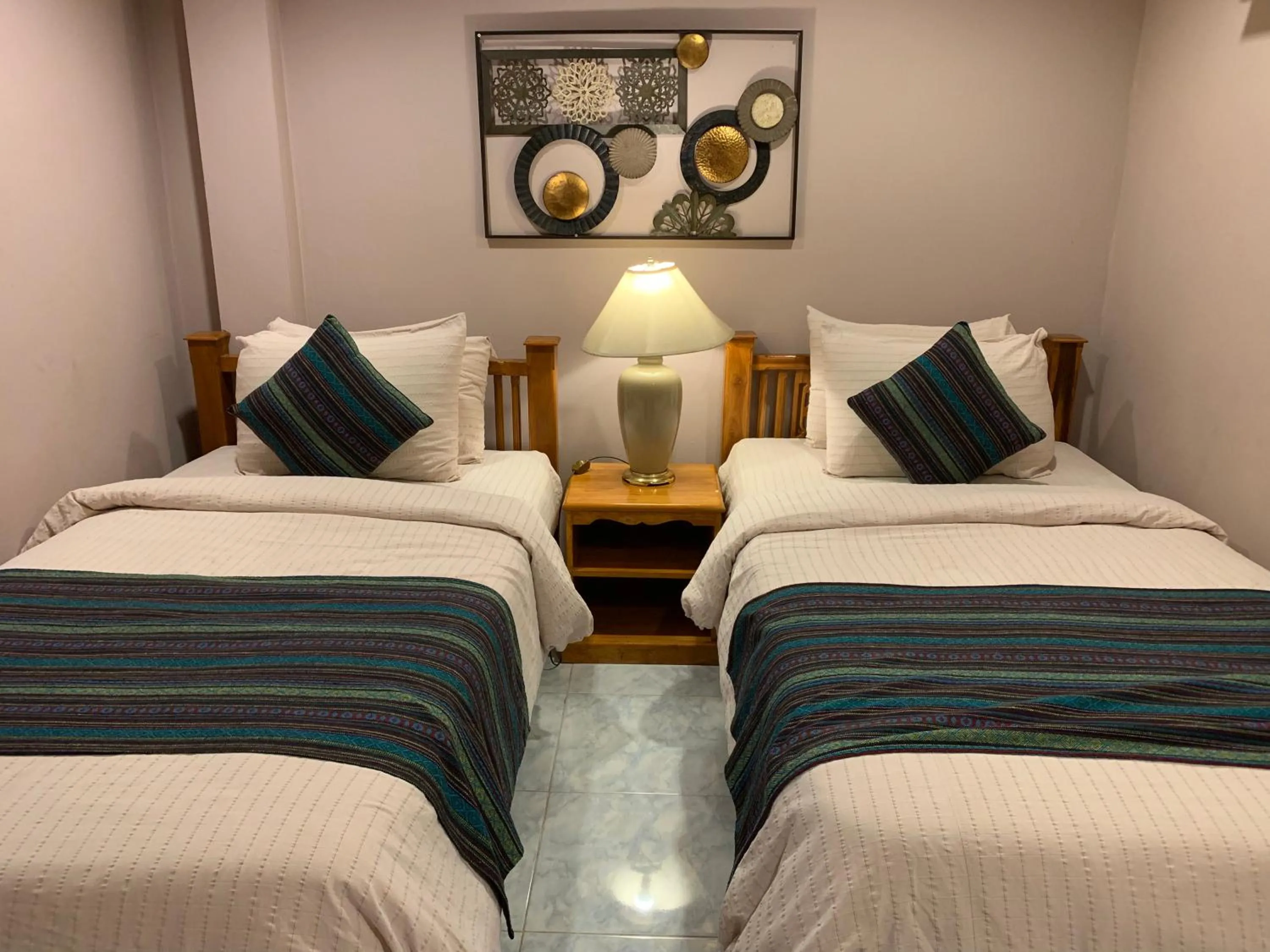 Photo of the whole room, Bed in Richmond Guesthouse Haad Rin