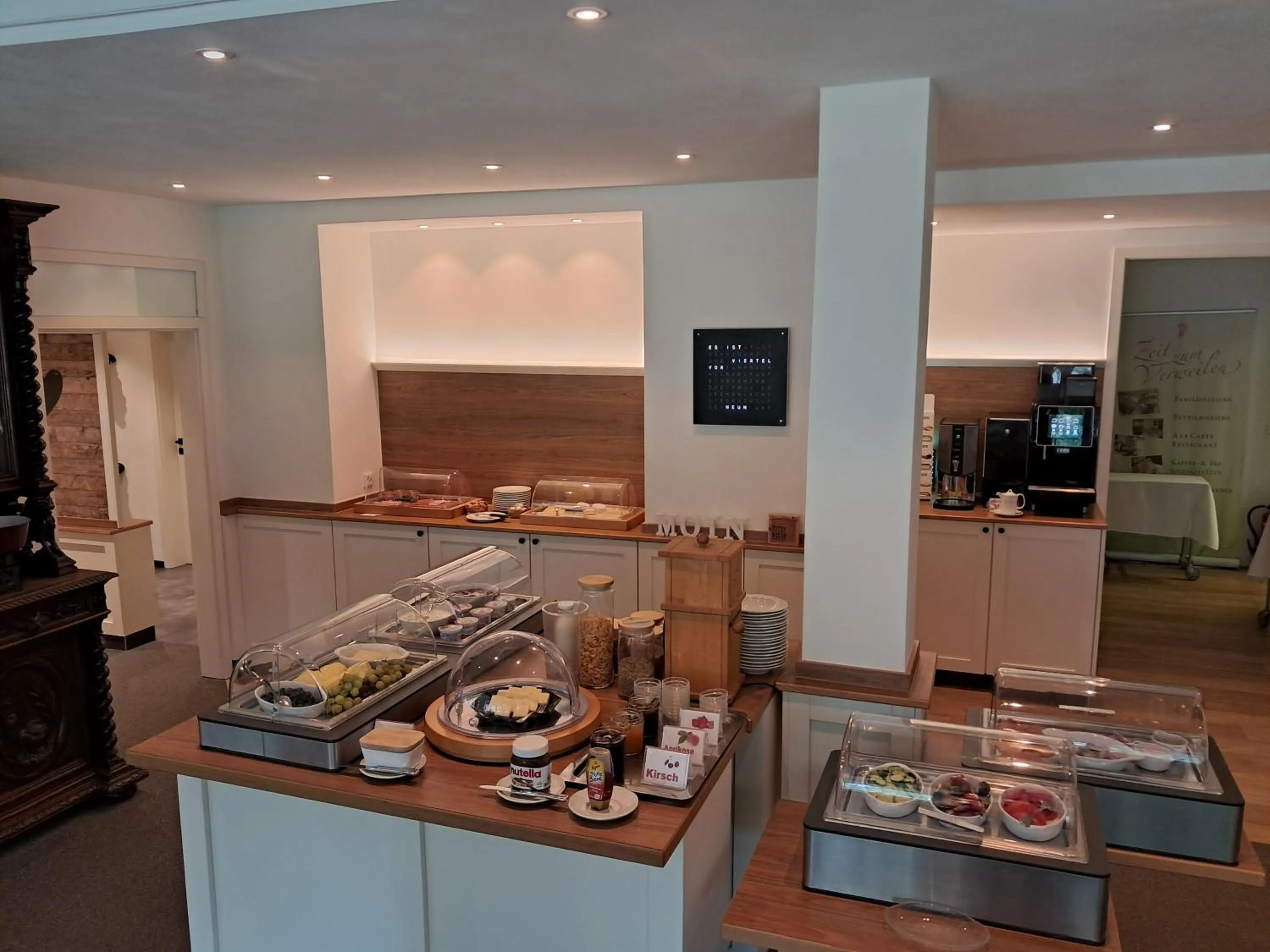 Buffet breakfast in Hotel Graf Balduin