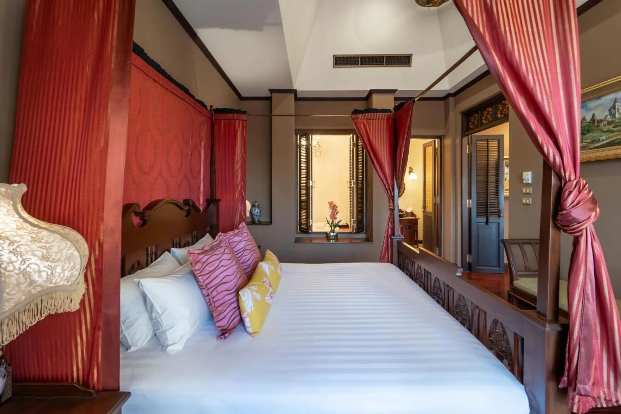 Bed in Puripunn Hideaway