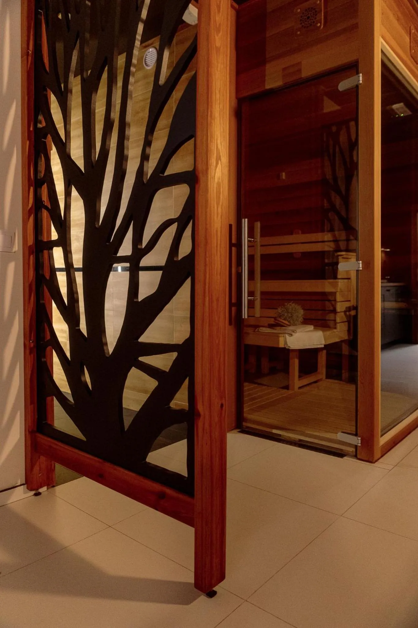 Hot Tub, Bed in Apartmány Na Čtvrtích