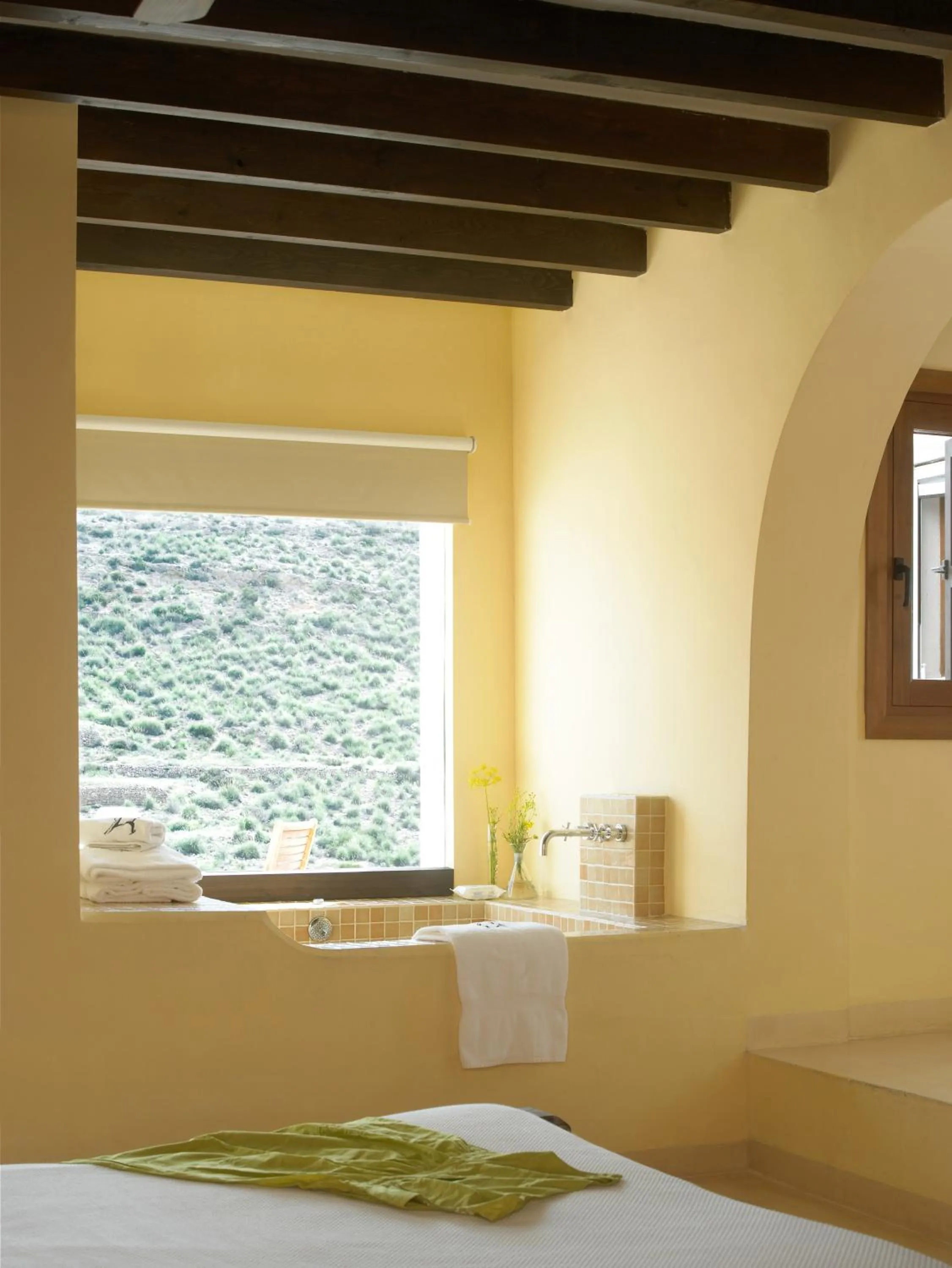 Bedroom, Bed in La Almendra y El Gitano