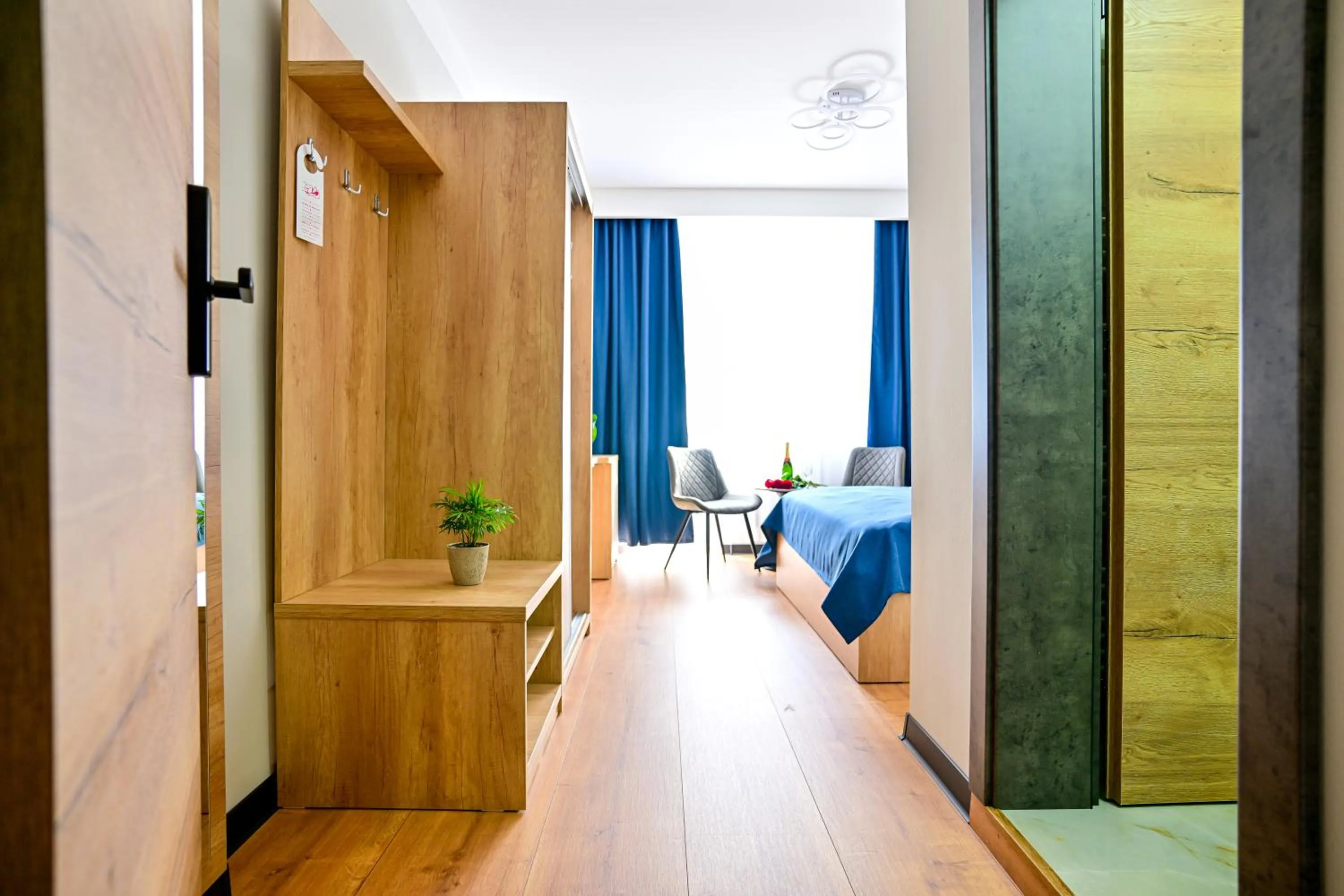 Living room, Bed in Hotel Class Hermannstadt