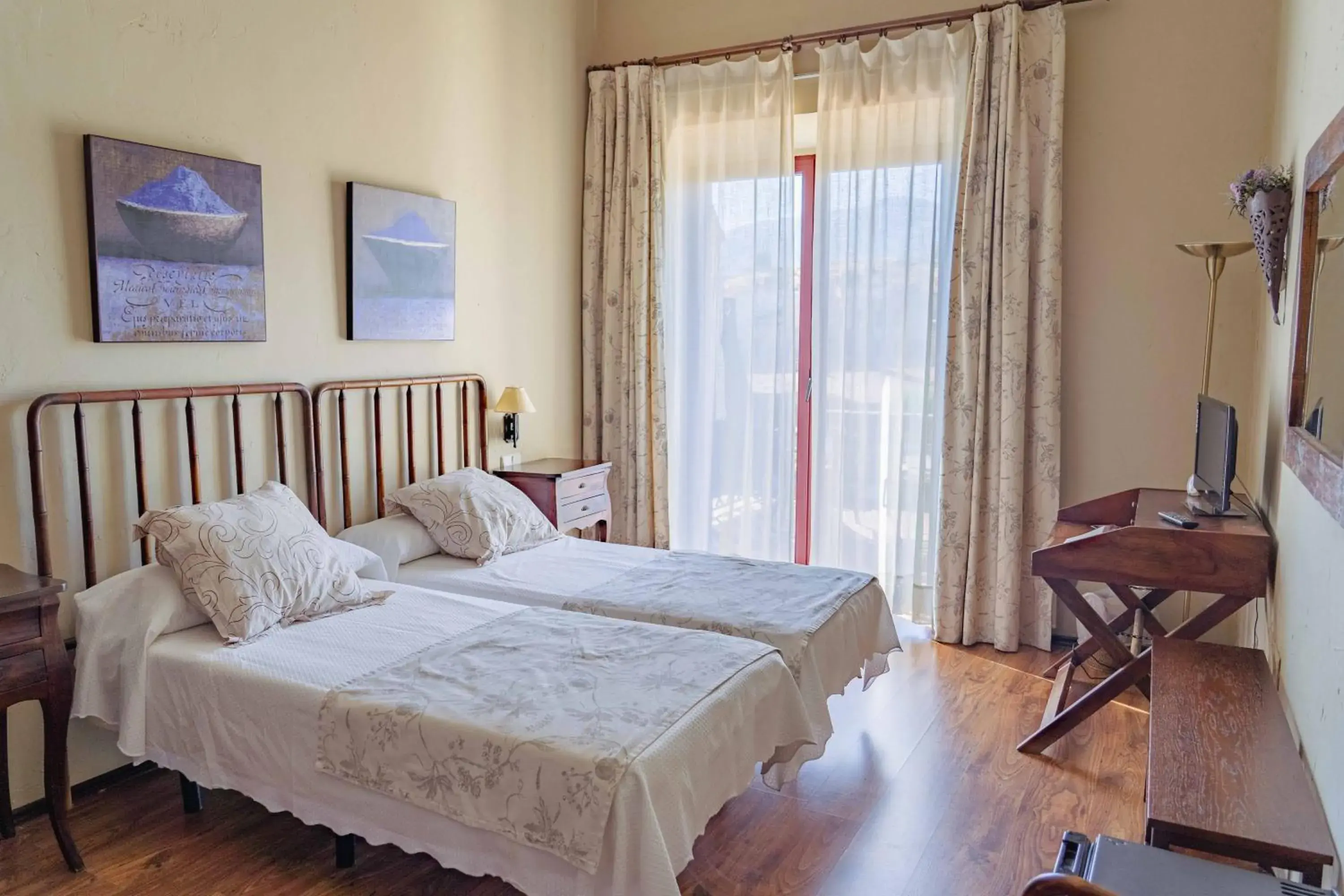 Double Room in Posada Real Restaurante El Linar Del Zaire Double Room in Posada Real Restaurante El Linar Del Zaire