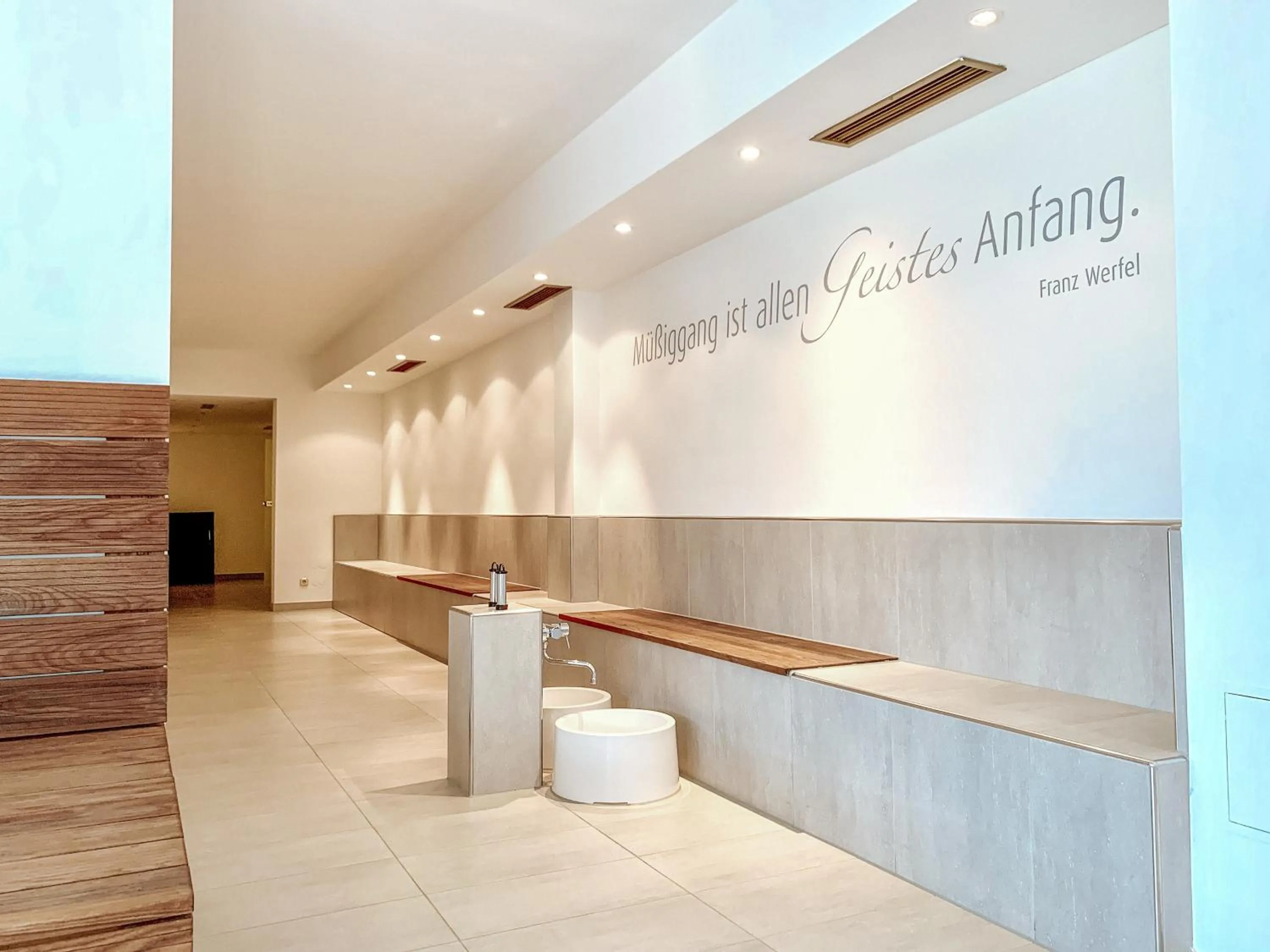 Spa and wellness centre/facilities in Landhotel Rügheim