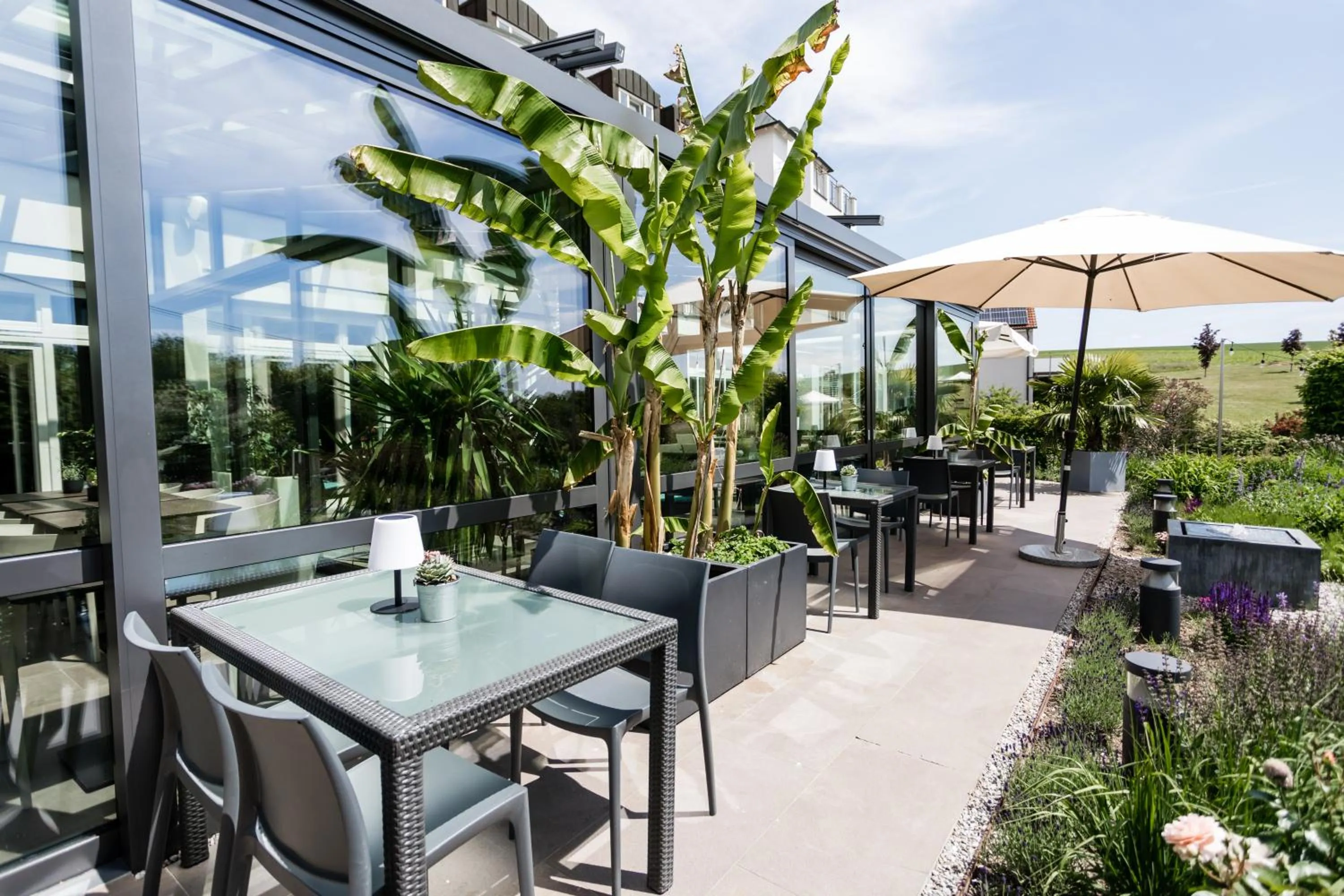 Restaurant/places to eat in Landhotel Rügheim