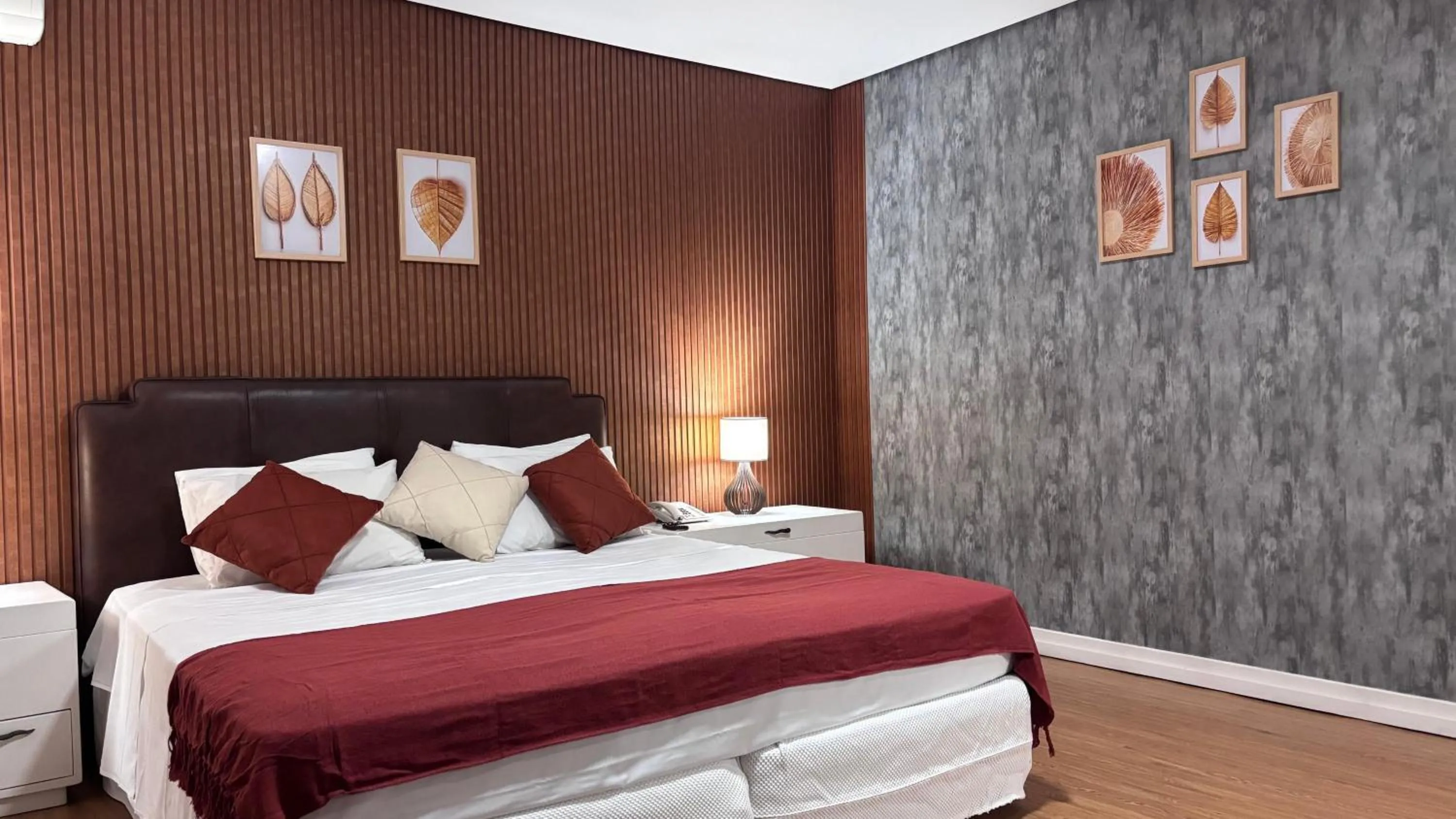 Bed in Embaixador Hotel & Centro de Eventos by Fast10