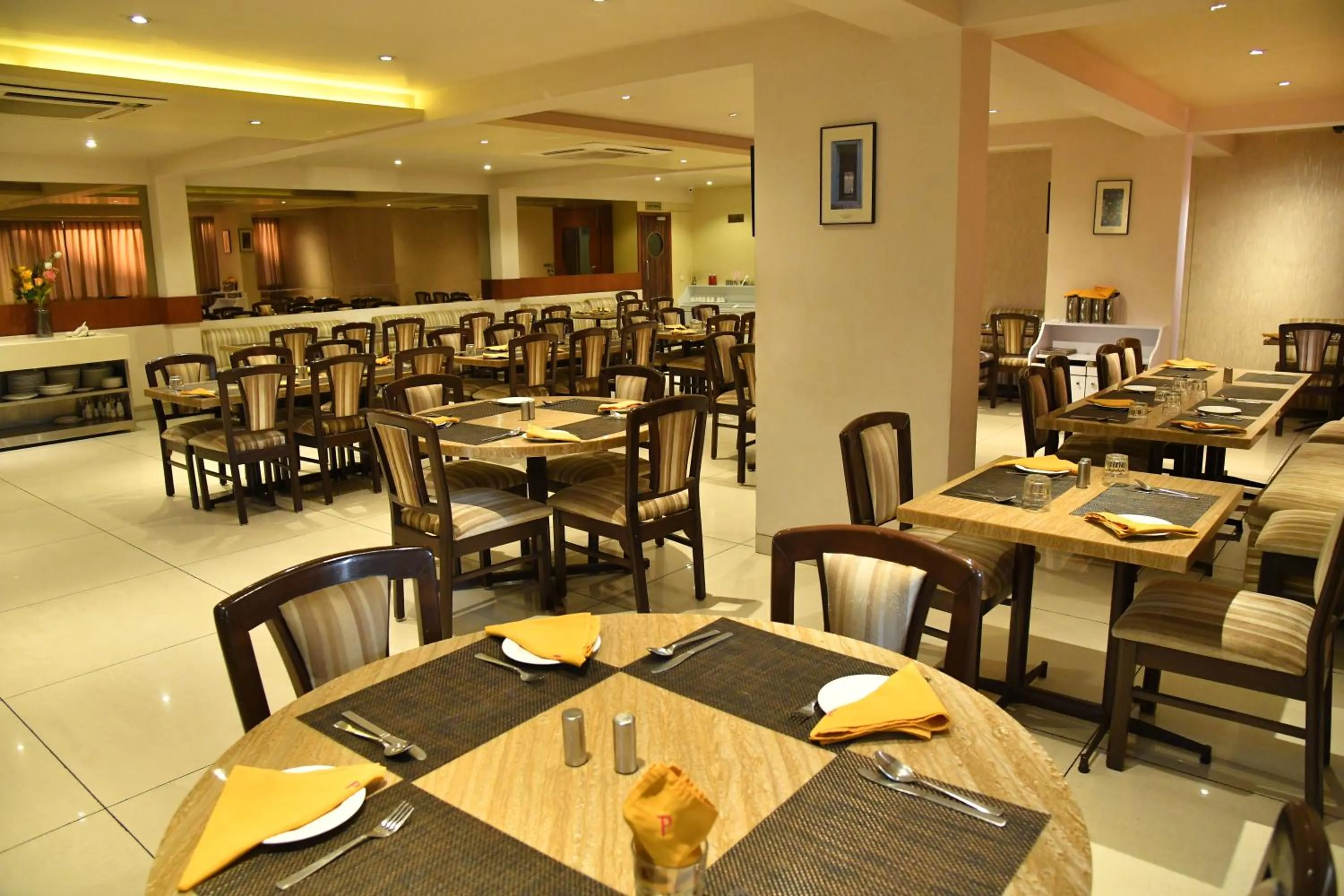 Restaurant/places to eat in Comfort Inn Prince