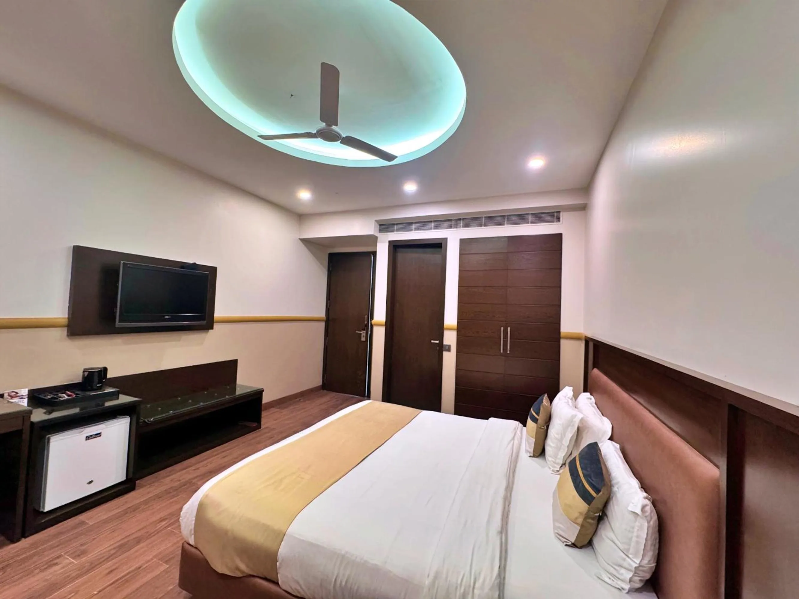 Bed in Amber Inn by Orion Hotels
