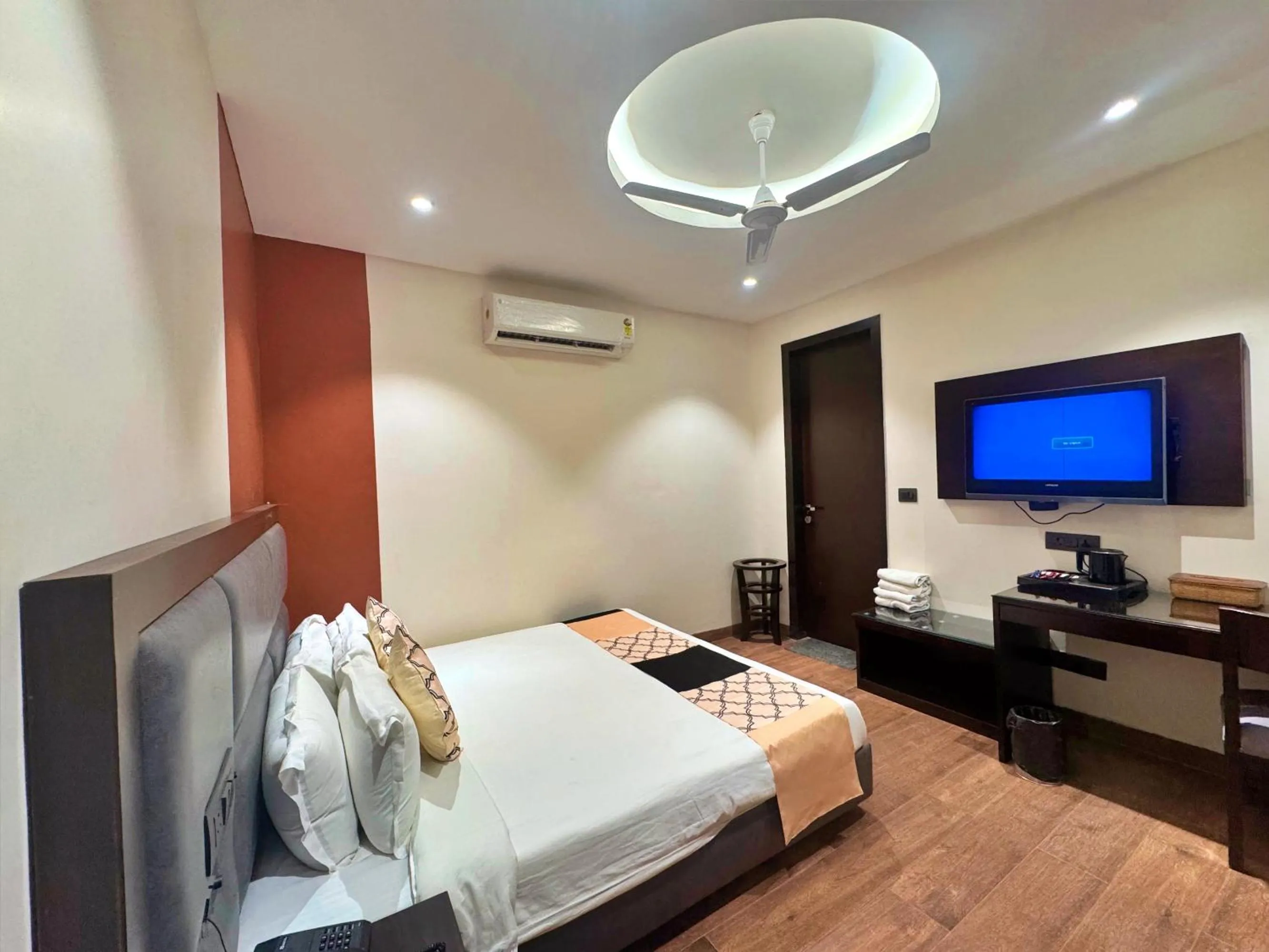 Bed in Amber Inn by Orion Hotels