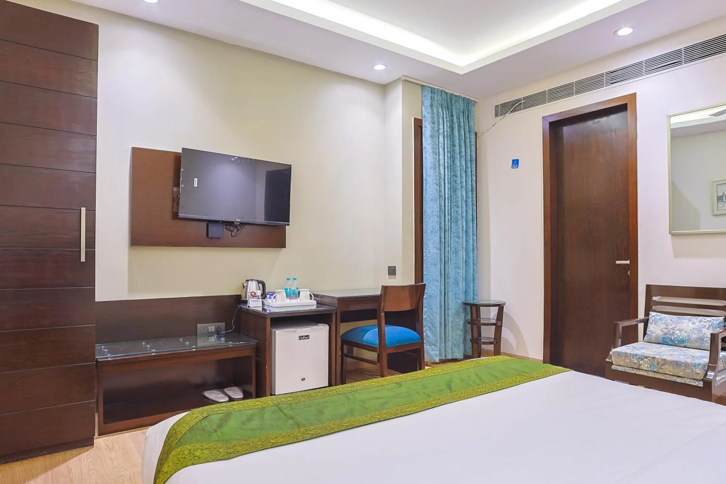 Bed in Amber Inn by Orion Hotels