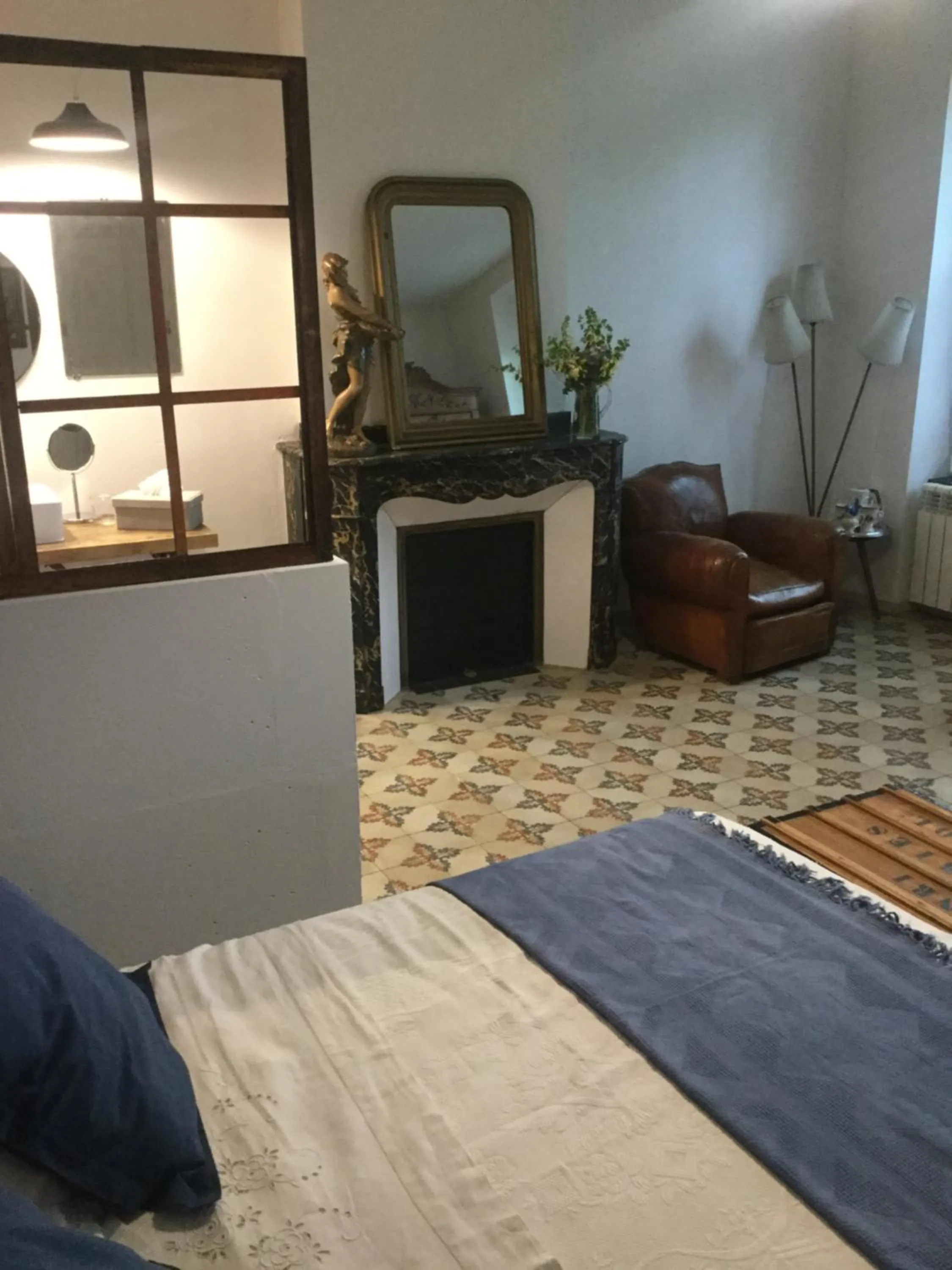 Bed in Chez Les Brocs B&B