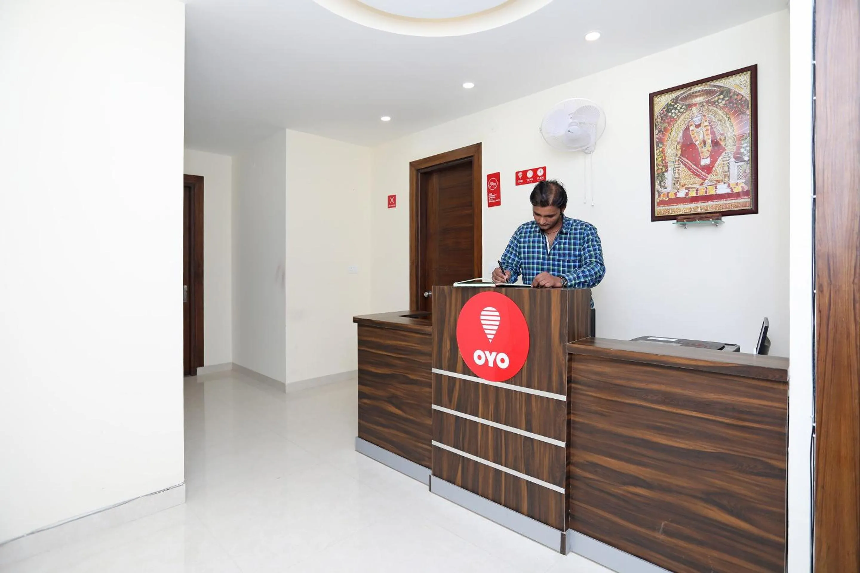 Super Hotel O Royal Inn