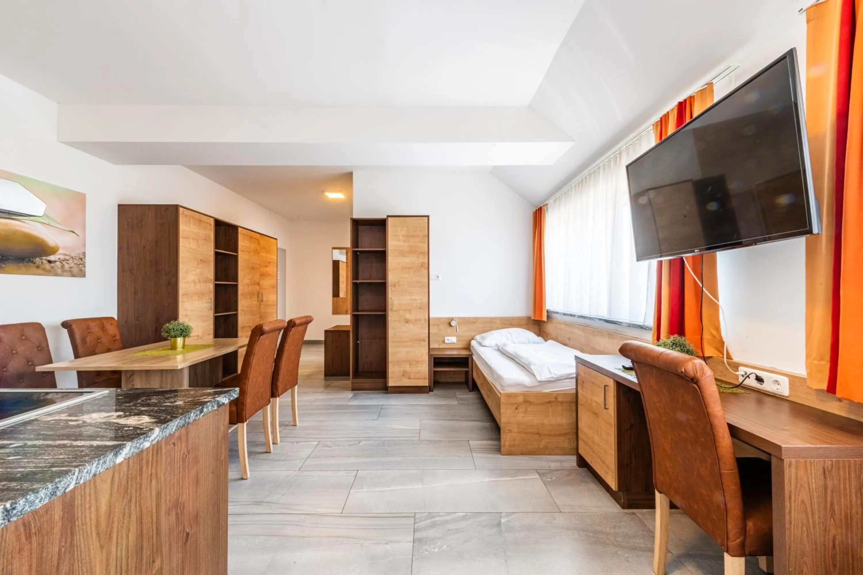 Bed in Wels Inn Hotel