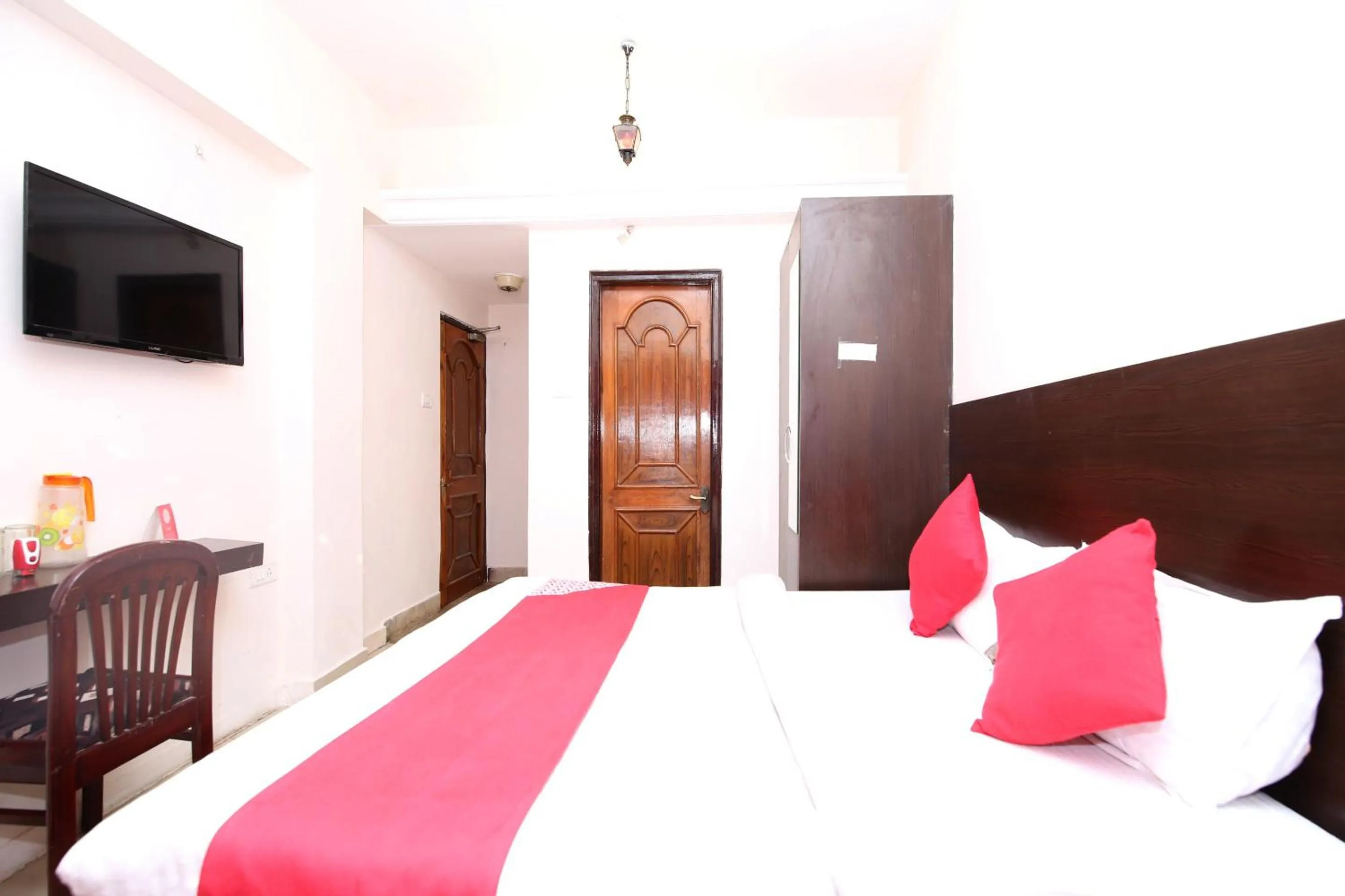 Bedroom in Hotel O Dwarika Inn