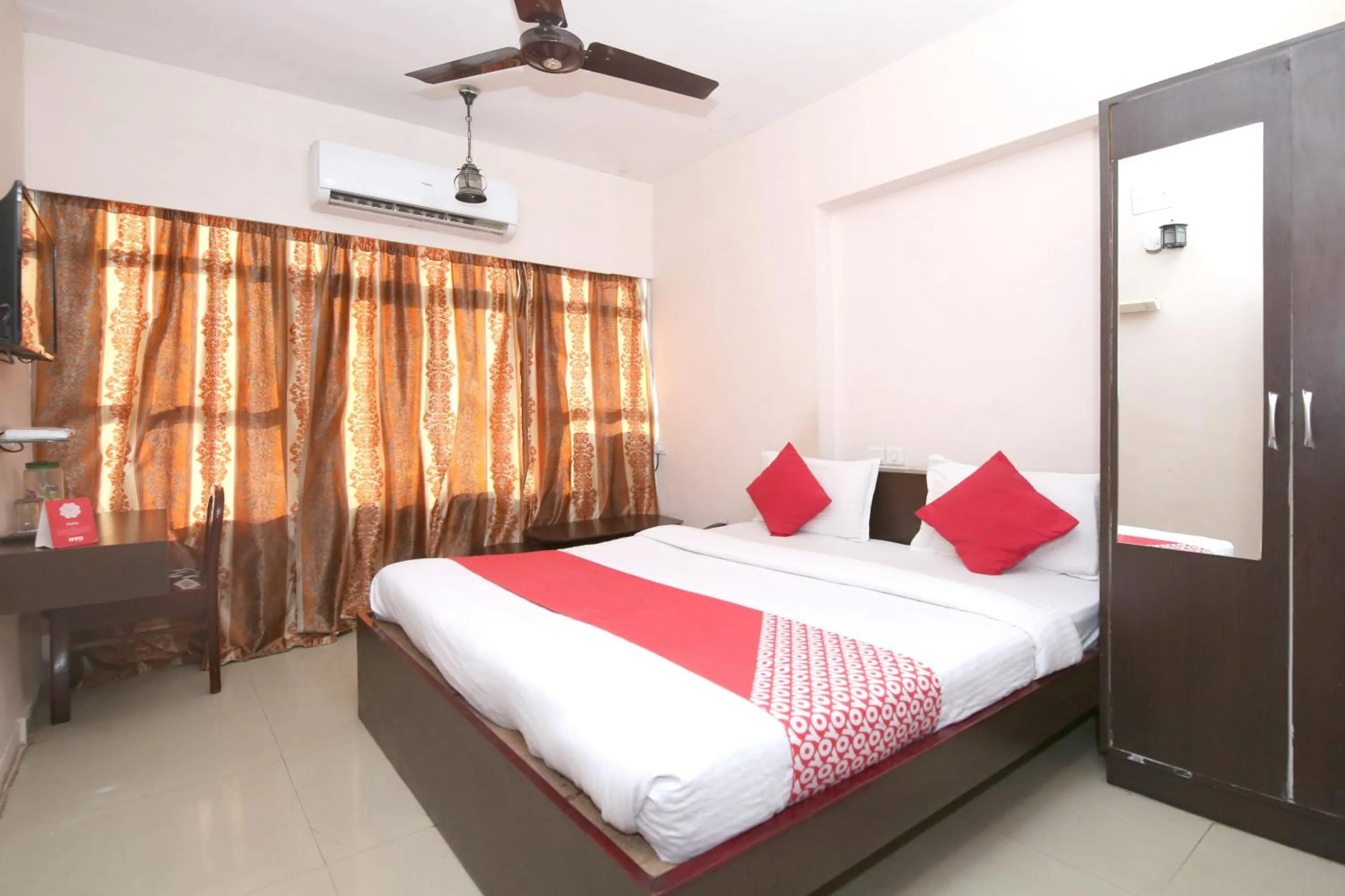 Bedroom in Hotel O Dwarika Inn