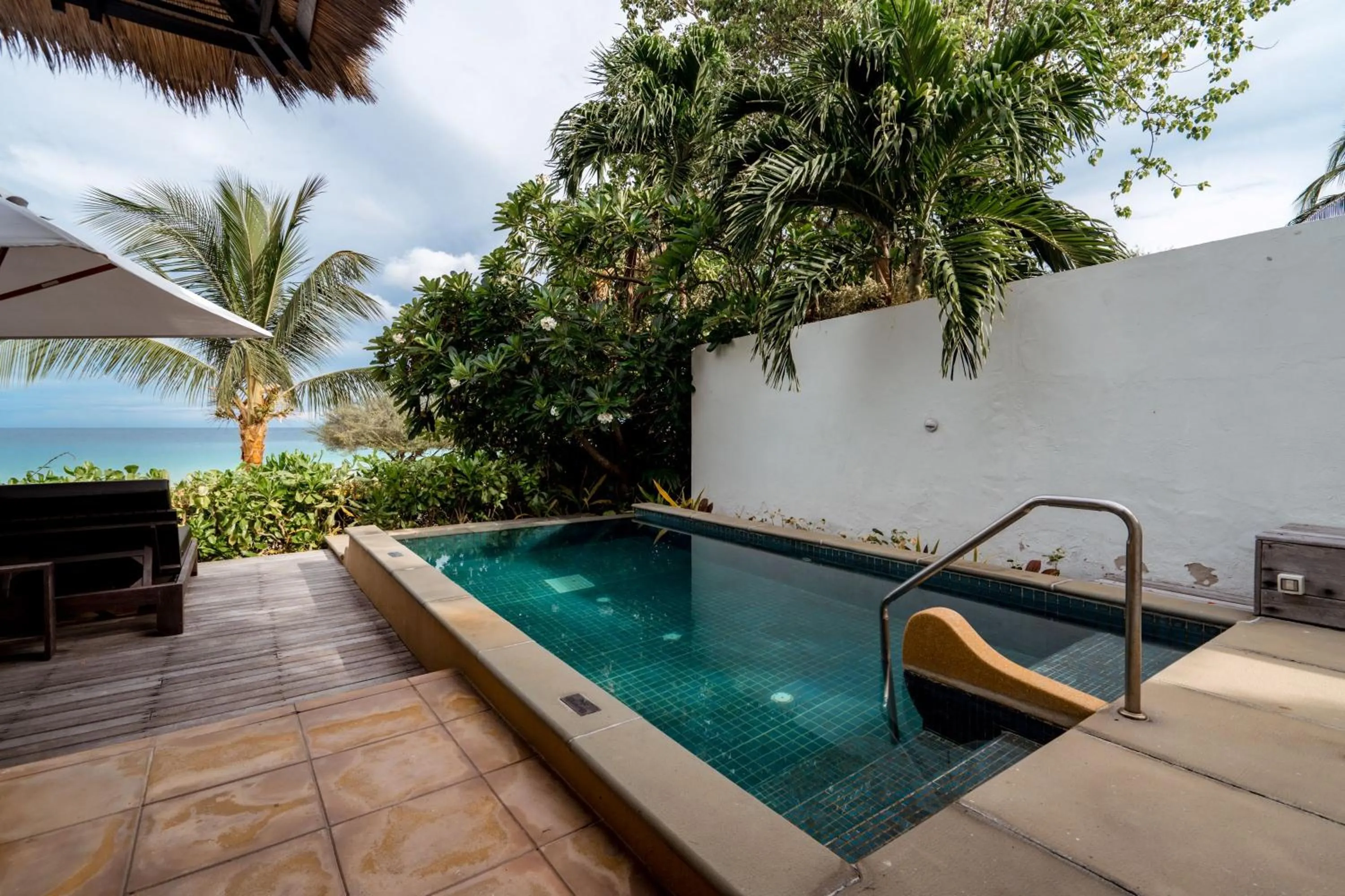 Property building in Paradee