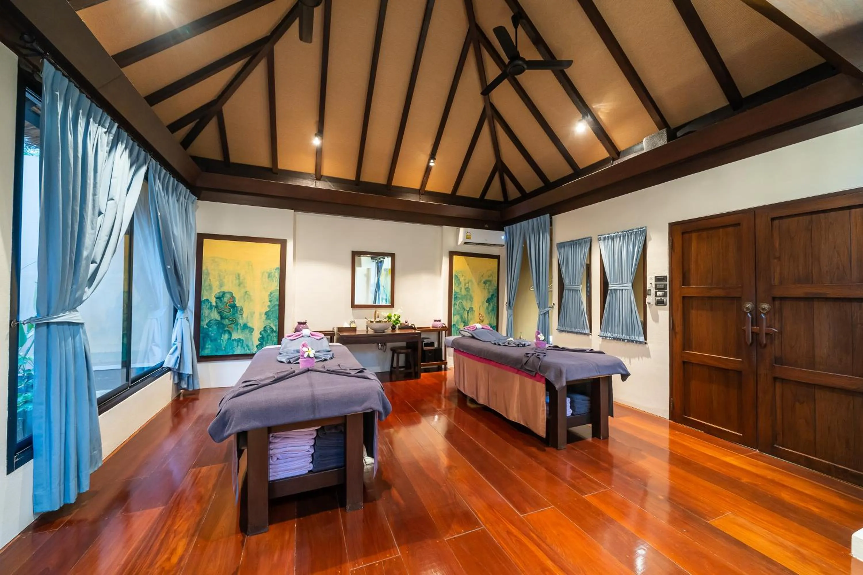 Massage, Bed in Paradee