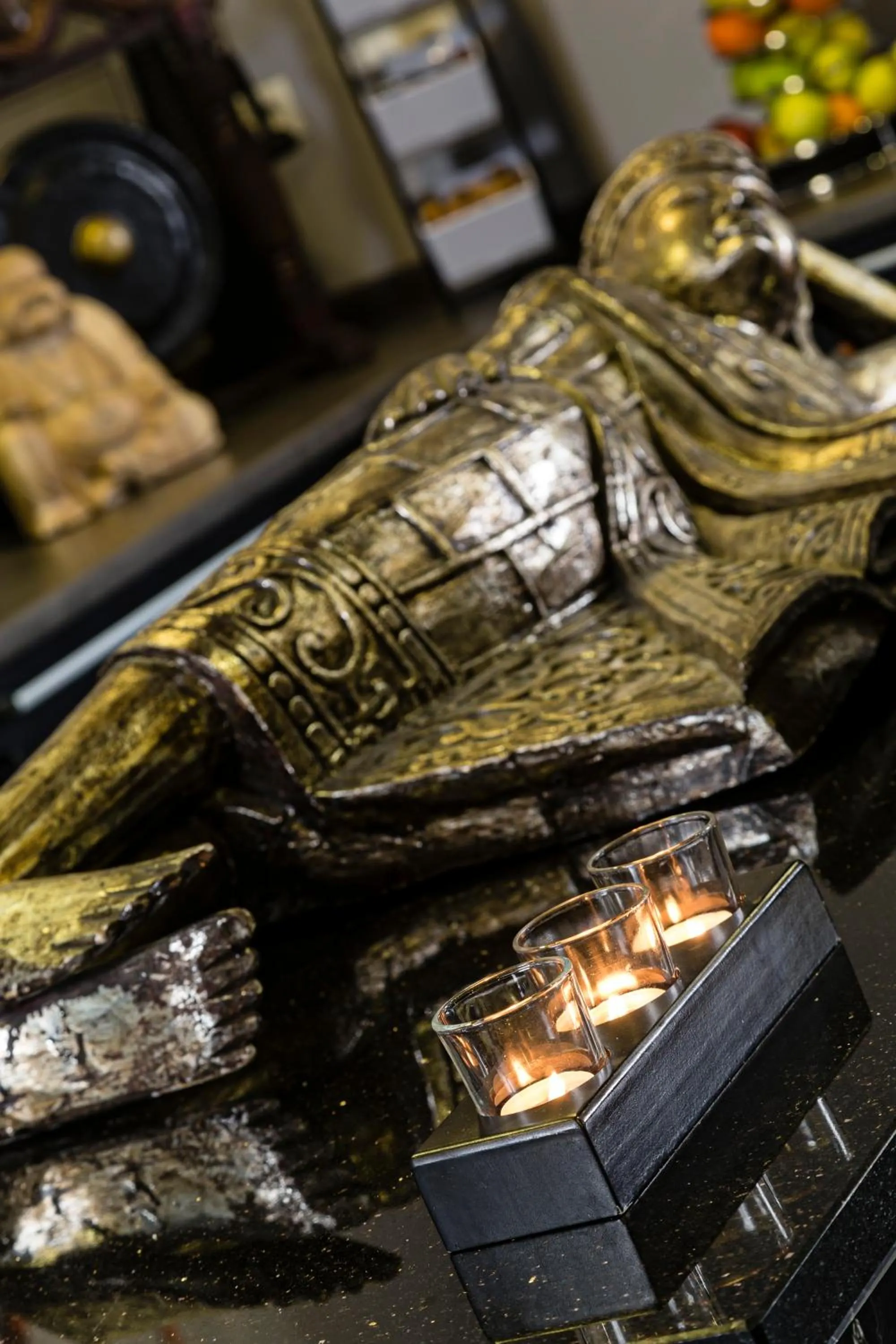 Decorative detail in Le Ya'Tis