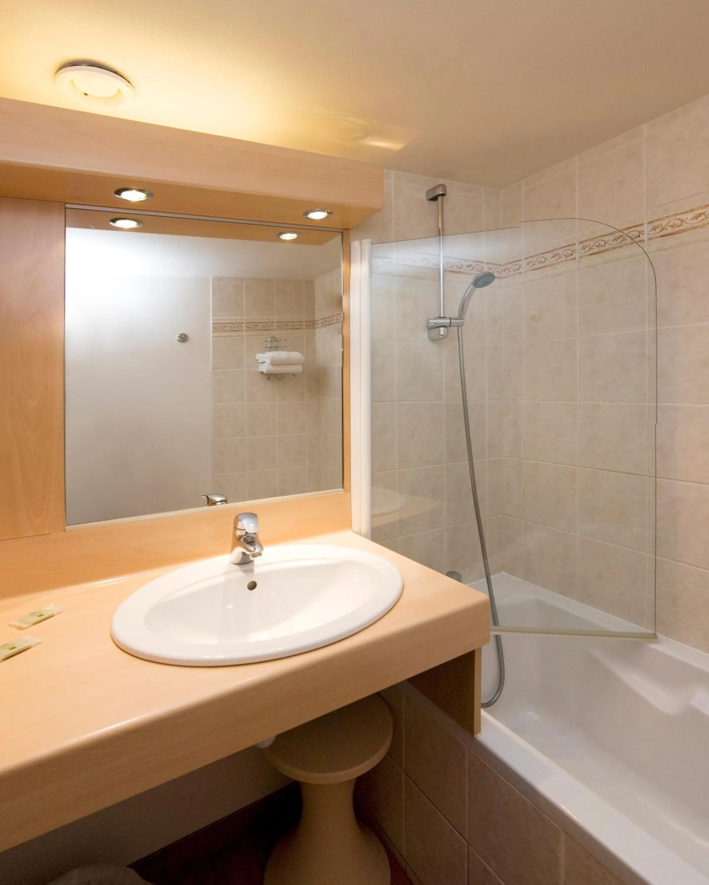 Bathroom in Hôtel Vert