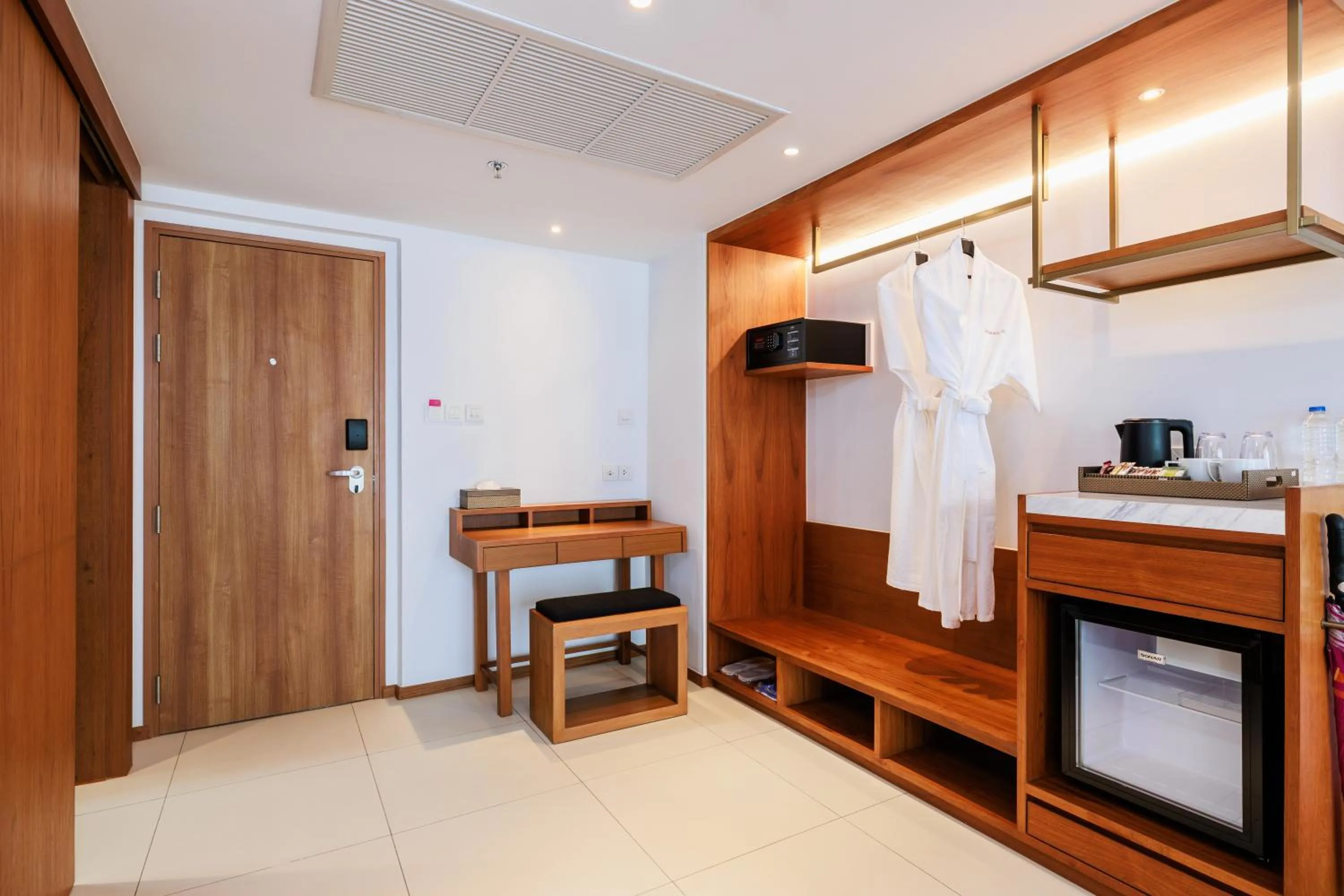 Area and facilities in Patong Beach Hotel by See2Sea