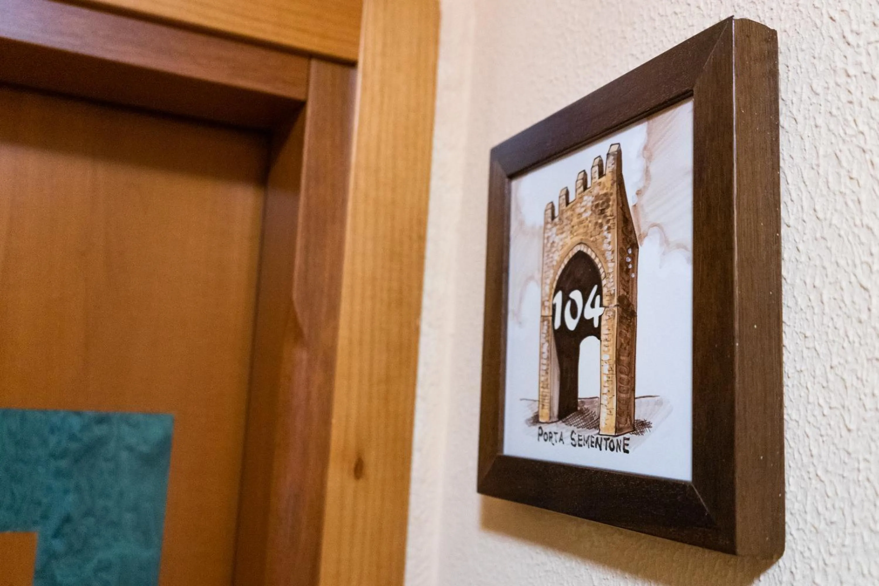 Text overlay in Hotel San Pietro