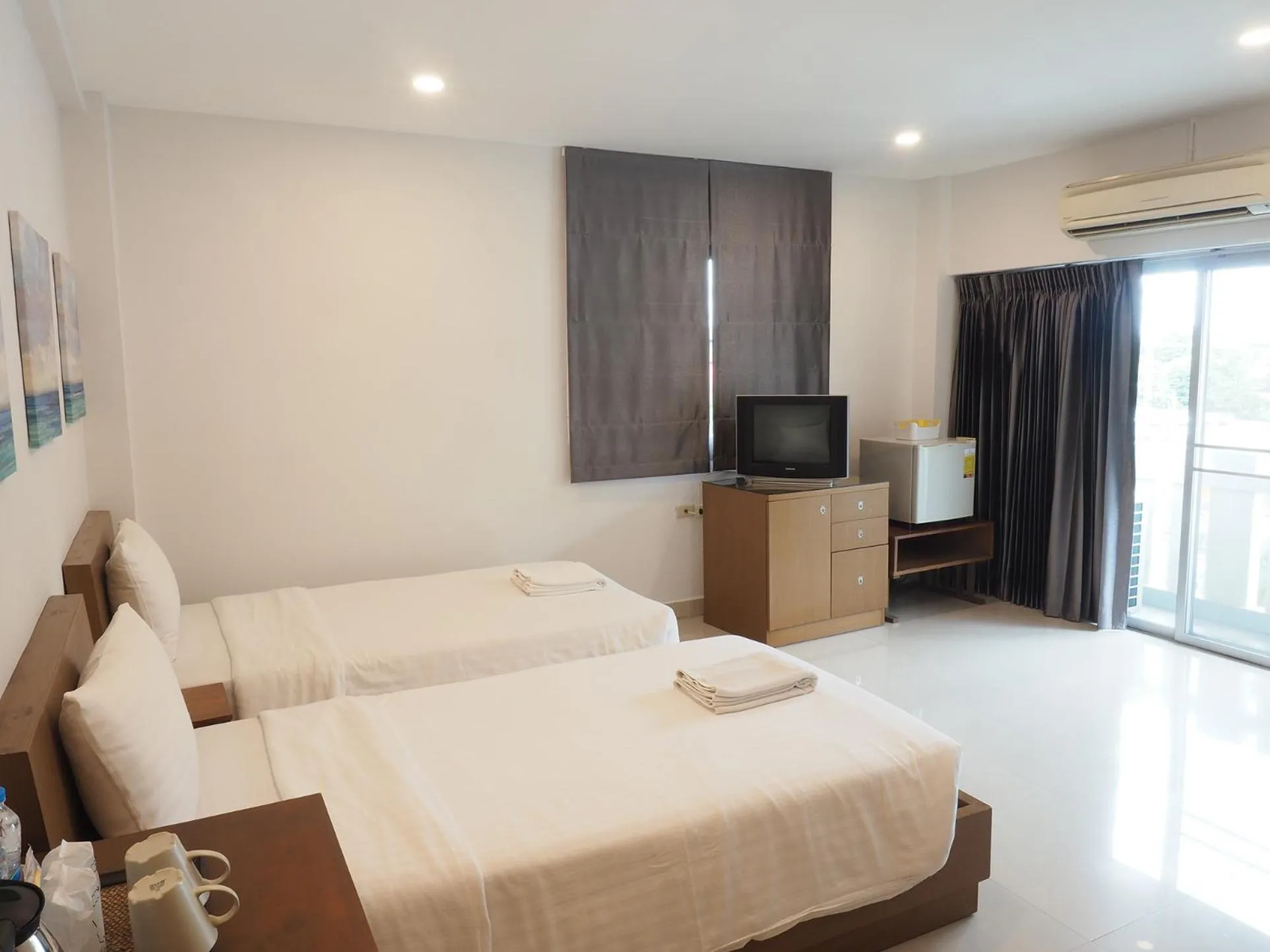 Photo of the whole room, Bed in The Ivory, Suvarnabhumi Airport