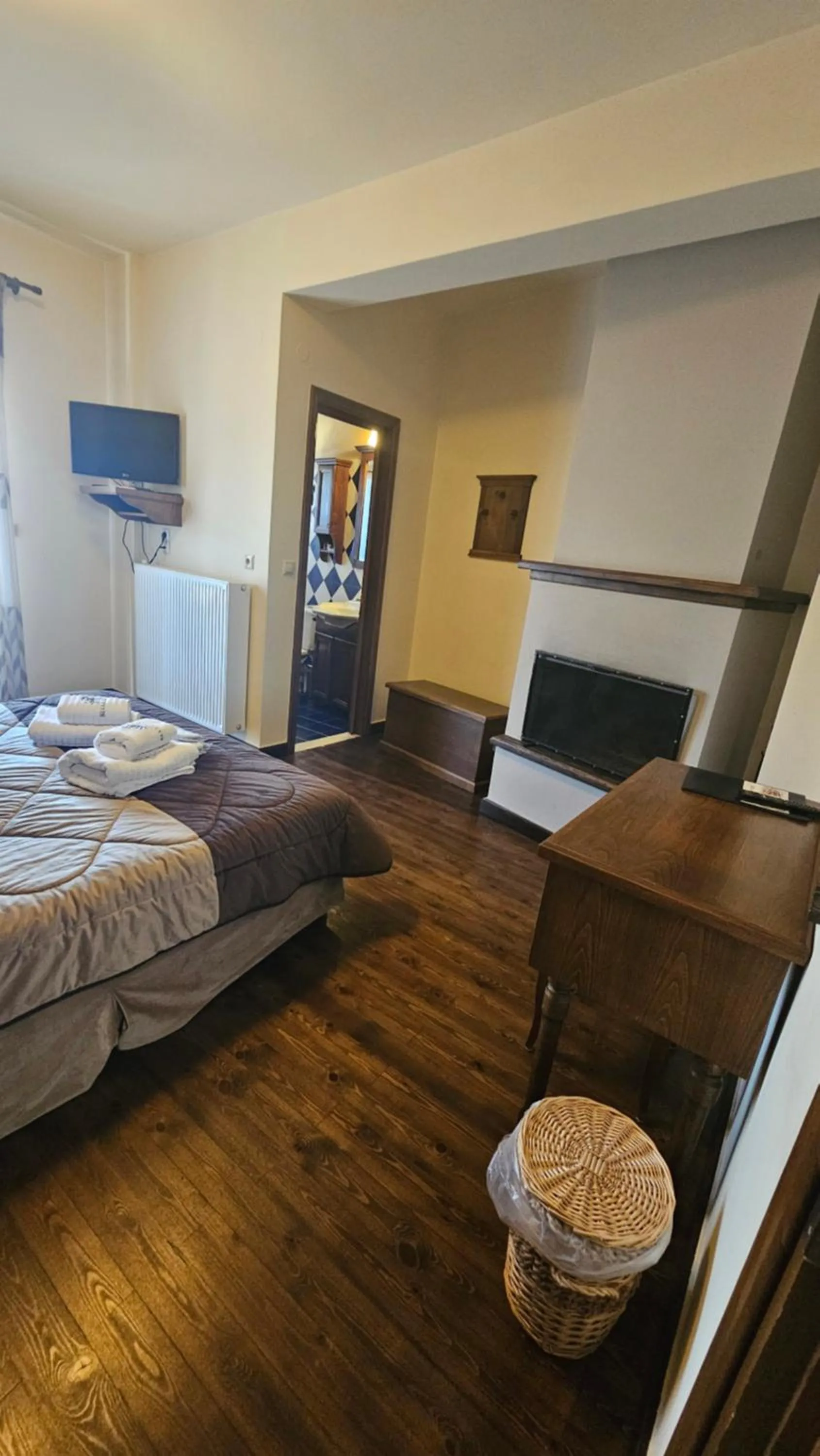 Bed in Villa Virginia Hotel