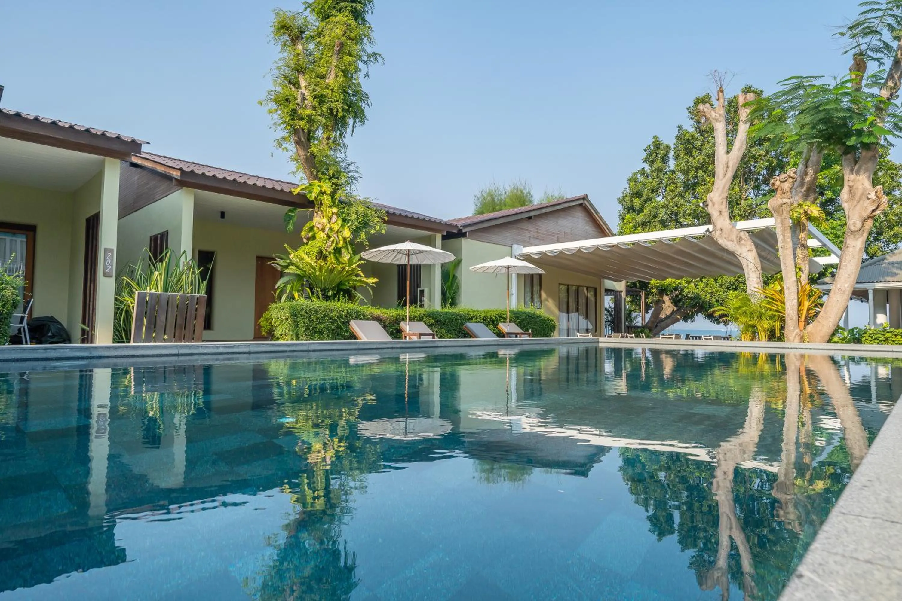 Swimming pool in Aqua Beads Samed