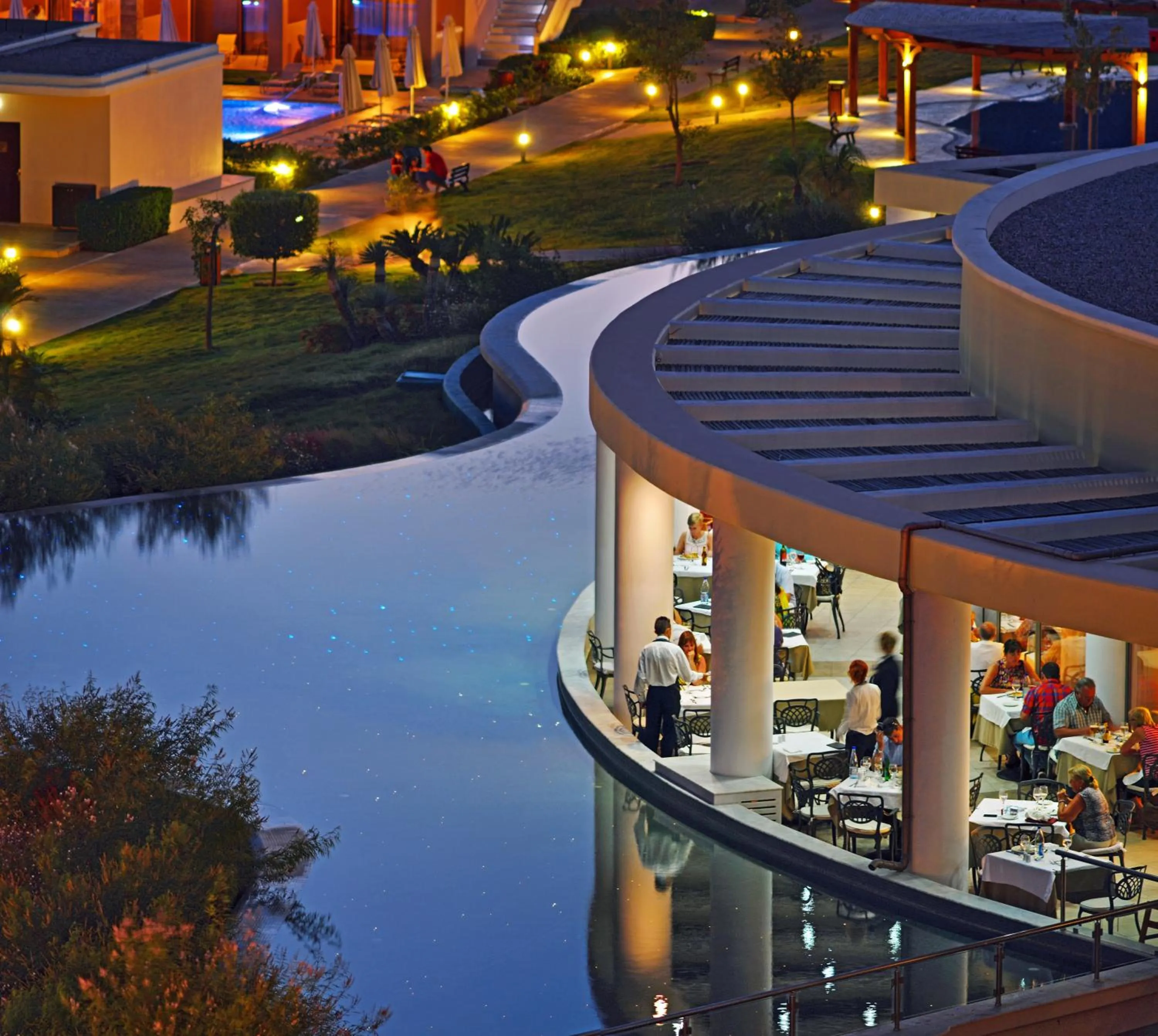 Restaurant/places to eat in La Marquise Luxury Resort Complex