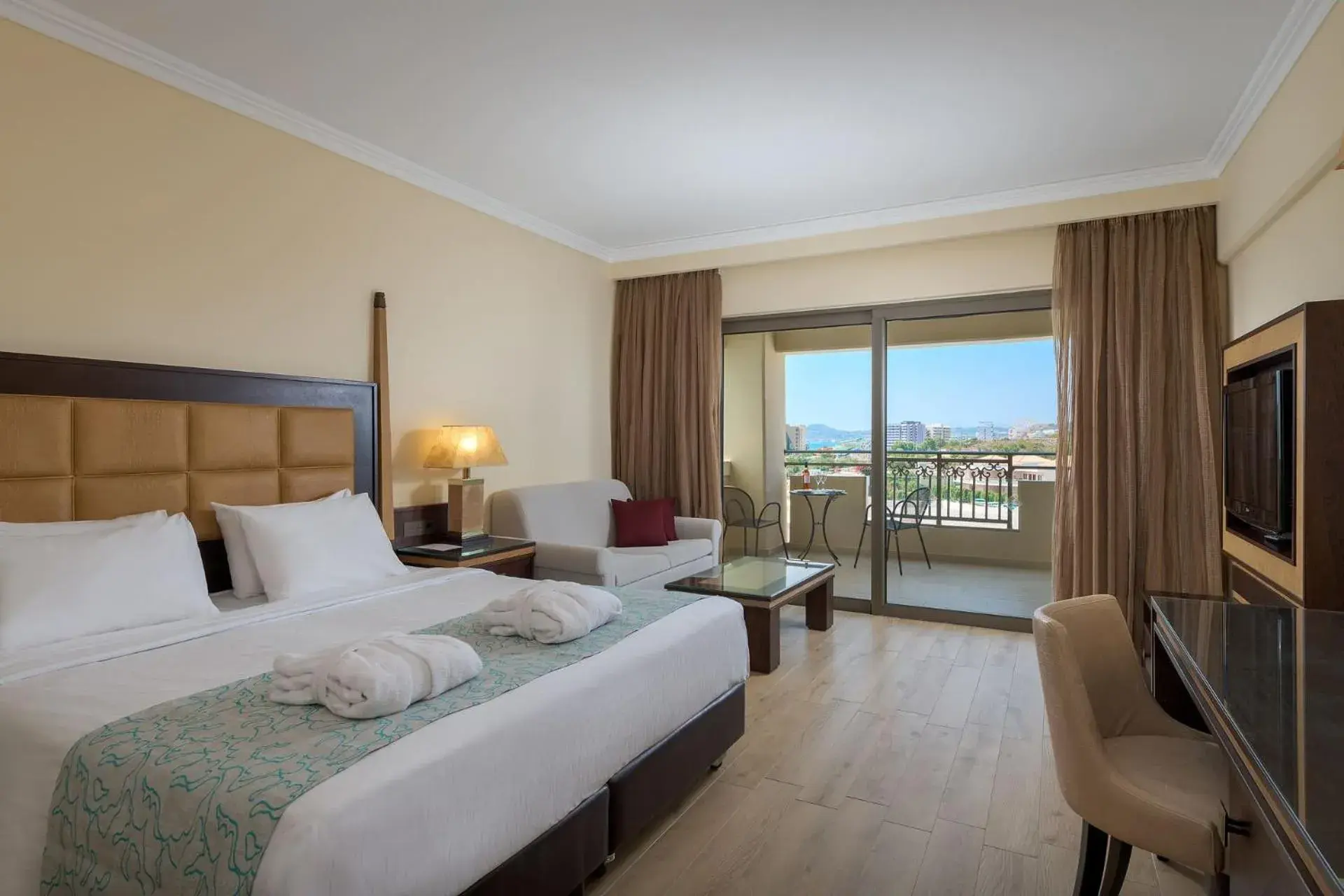 Deluxe Double or Twin Room with Pool View in La Marquise Luxury Resort Complex Deluxe Double or Twin Room with Pool View in La Marquise Luxury Resort Complex