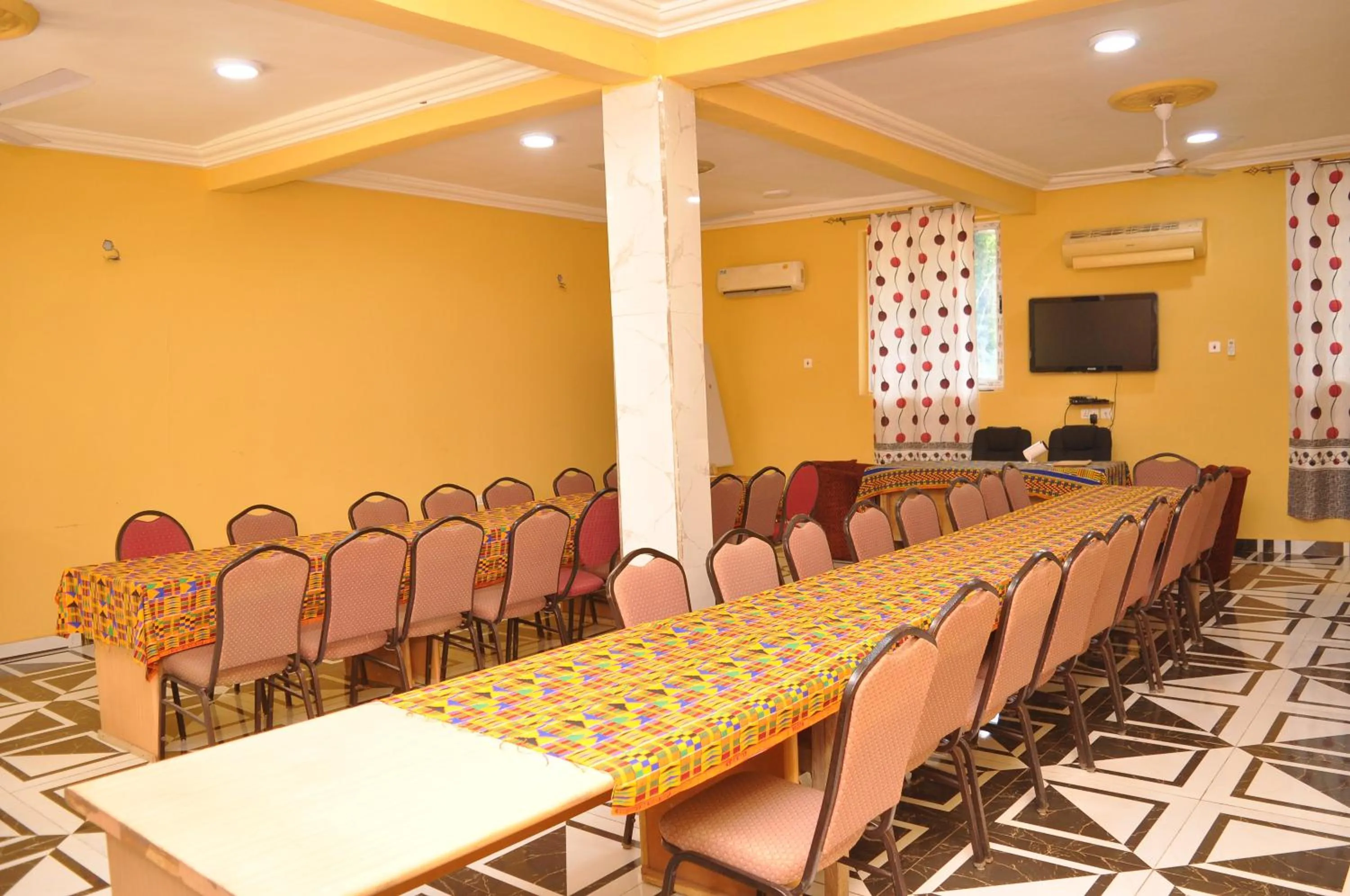 Meeting/conference room in BB Tributary Hotel