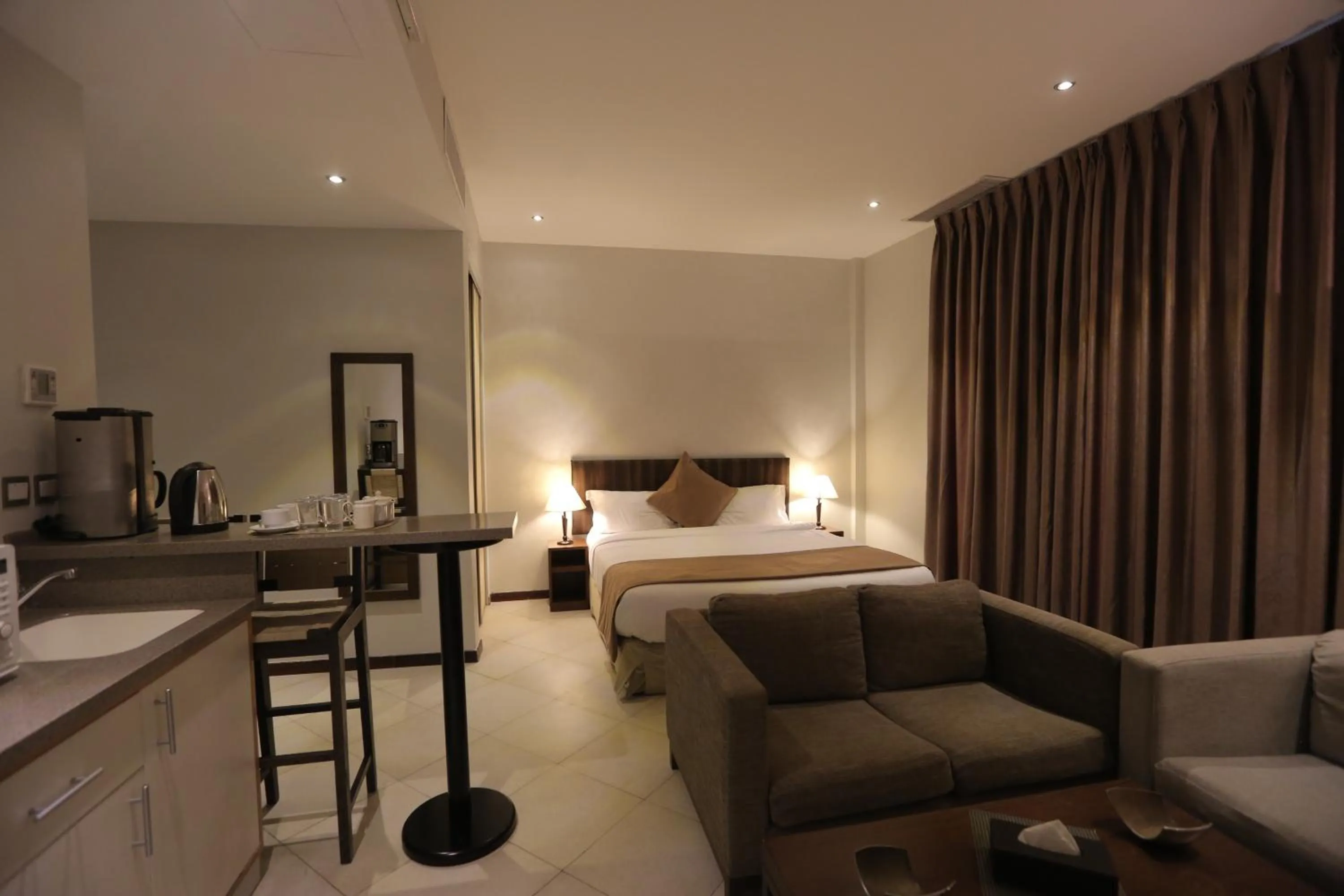 Living room, Bed in Jabal Amman Hotel (Heritage House)