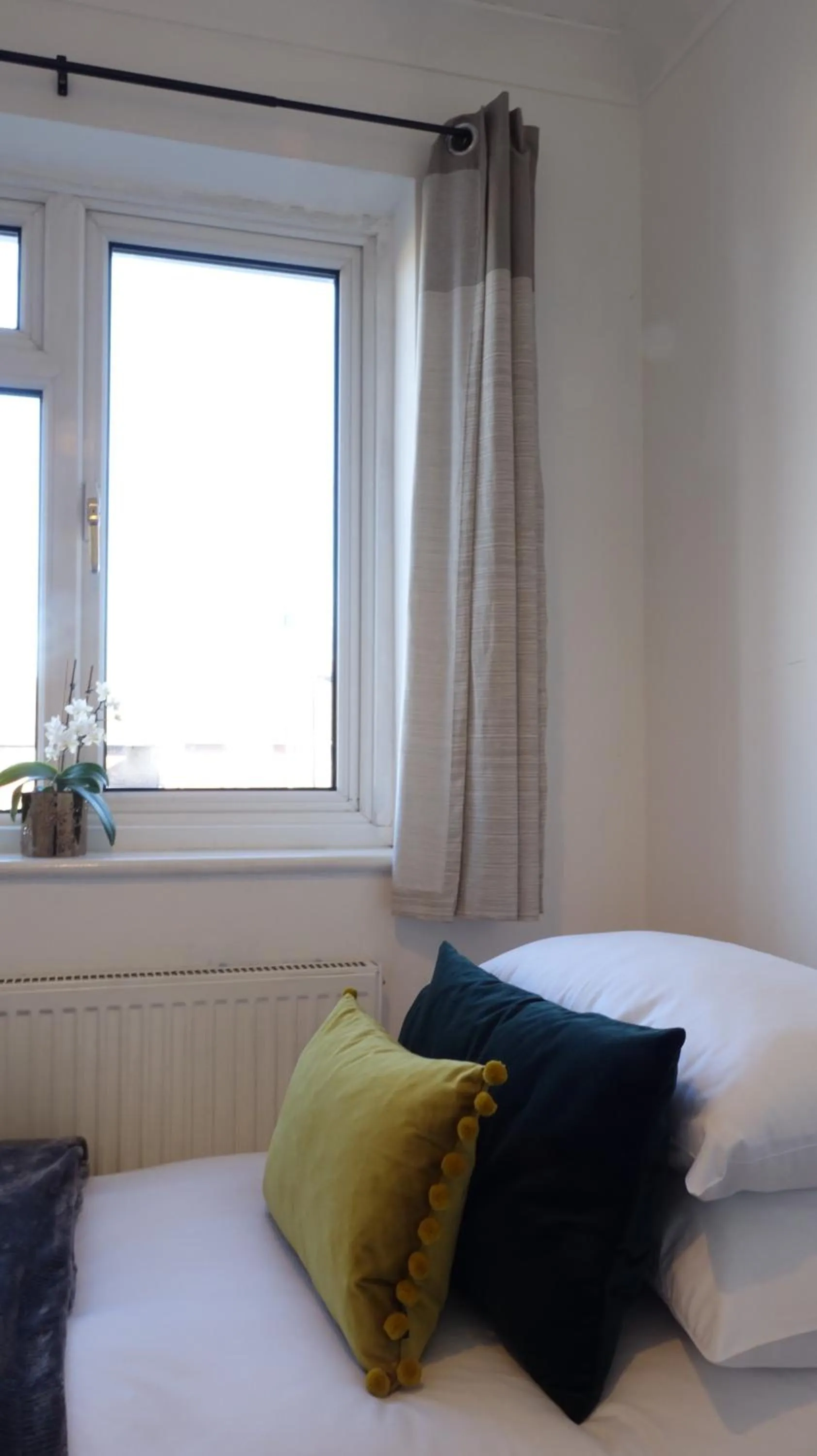 Bedroom in Airport Garden Rooms