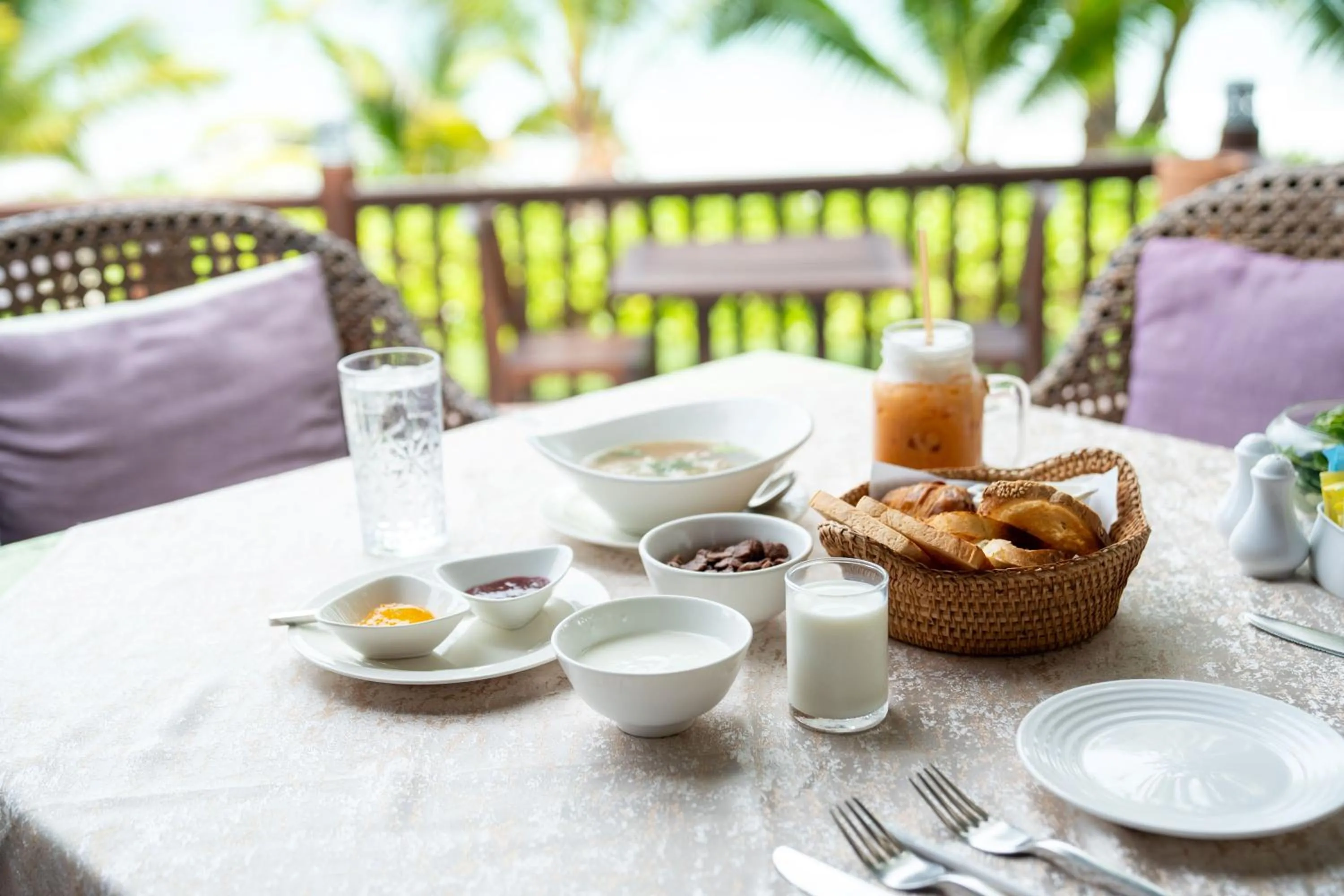 Breakfast in Le Vimarn Cottages & Spa