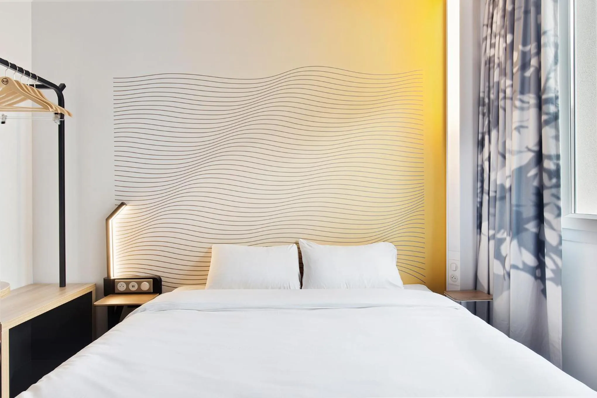 Photo of the whole room, Bed in B&B HOTEL LYON Centre Perrache