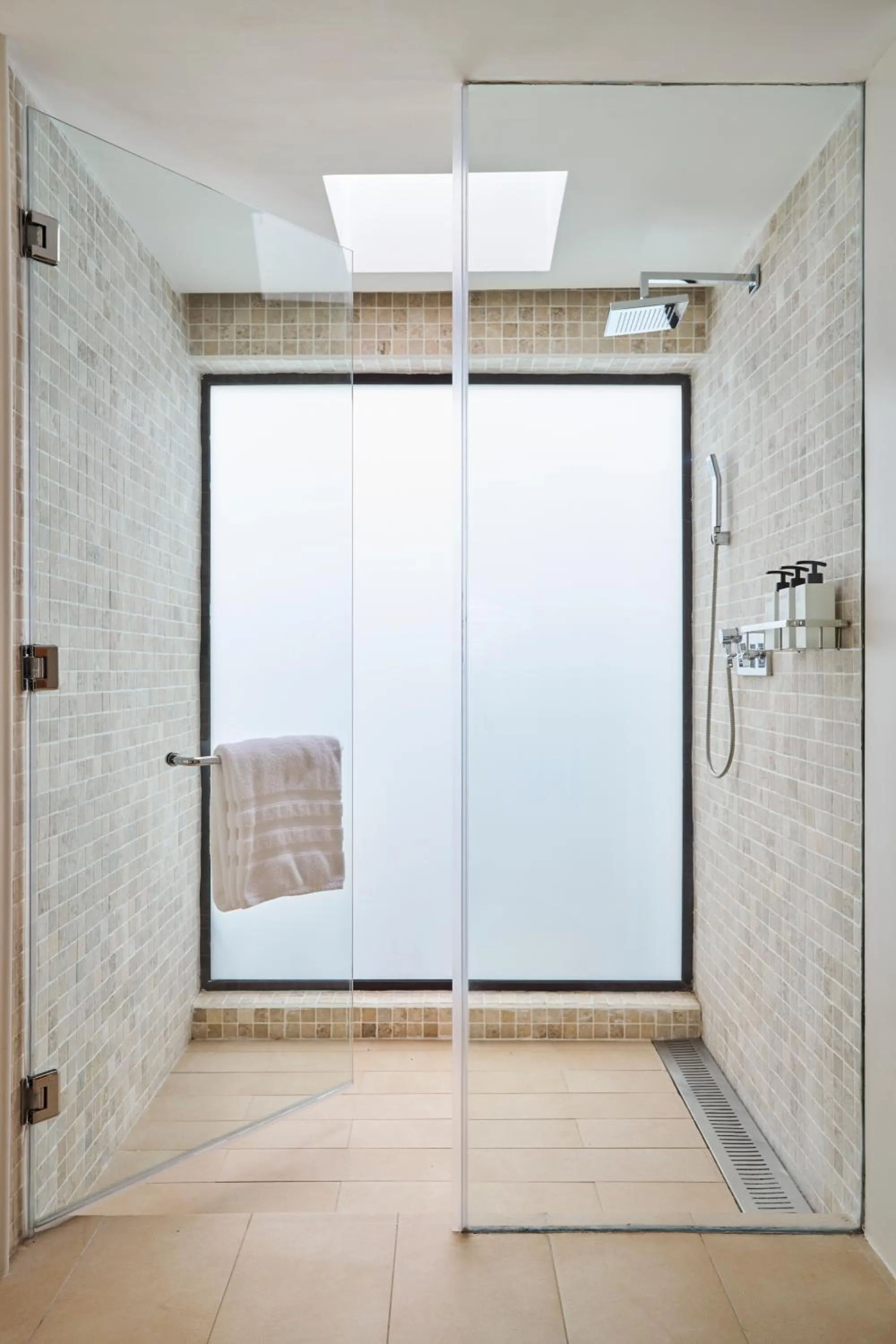 Bathroom in LUX* Belle Mare Resort & Villas