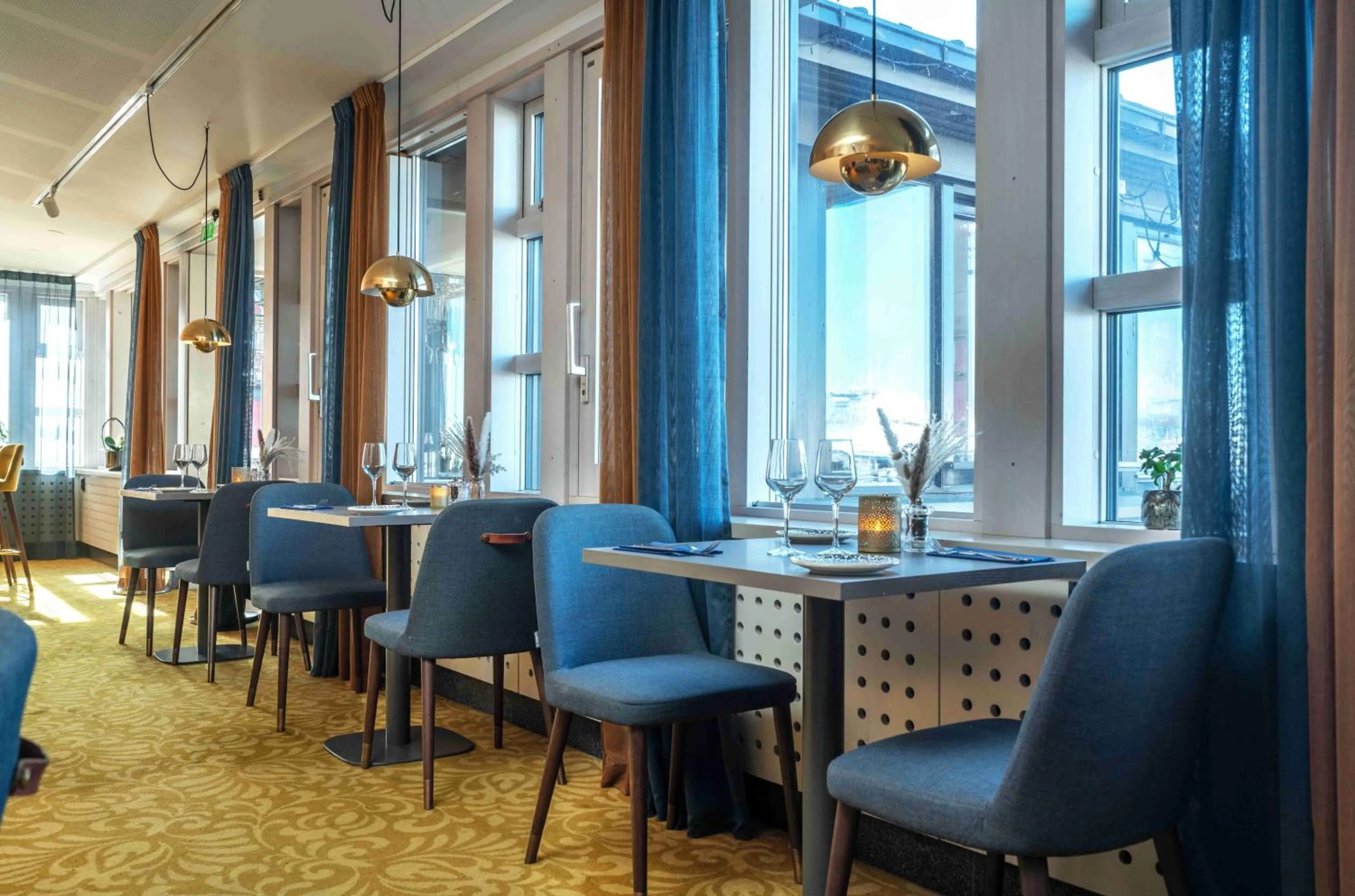 Restaurant/places to eat in Thon Partner Hotel Dockyard