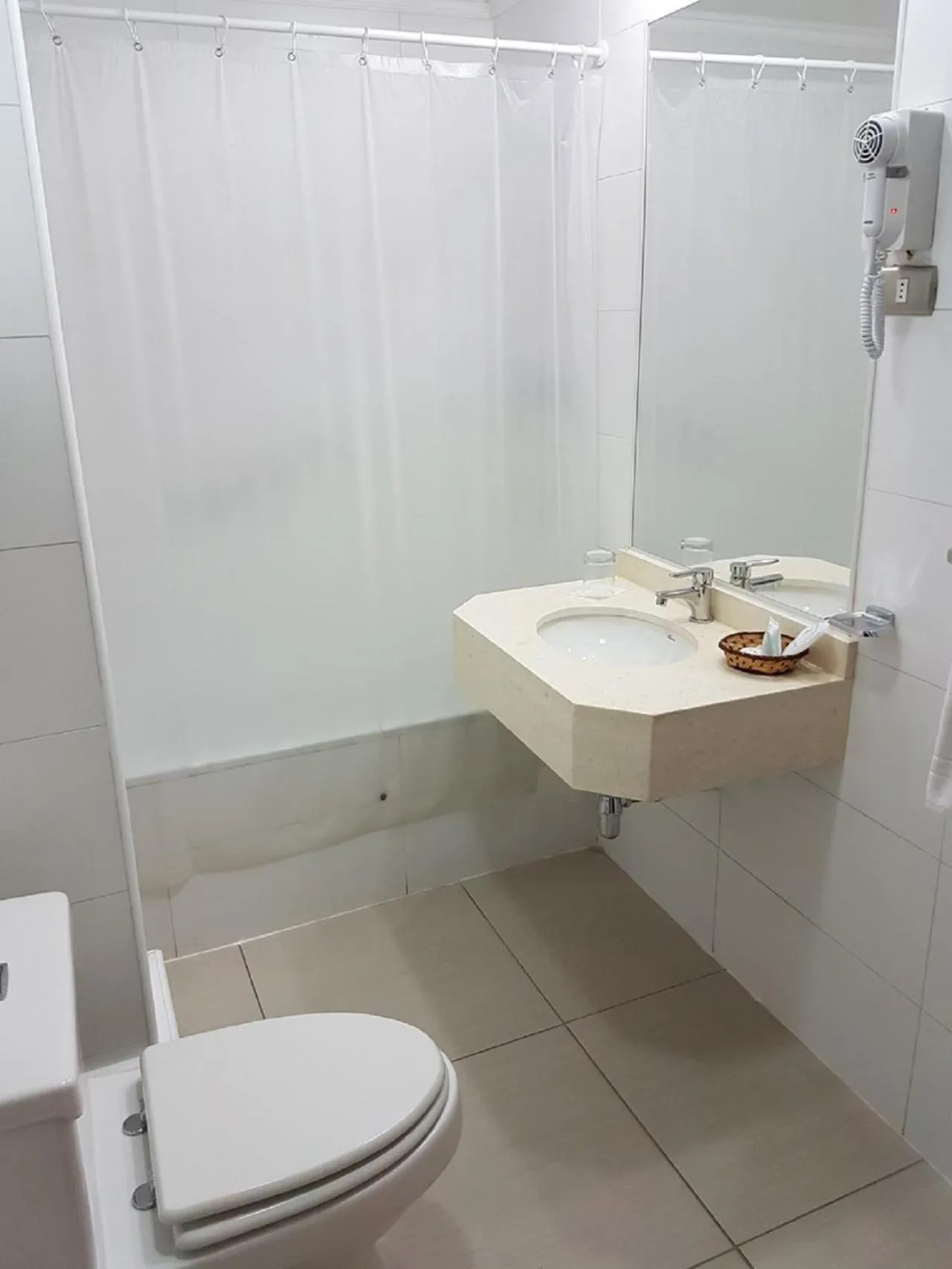 Bathroom in Hotel Diego de Almagro Antofagasta Express