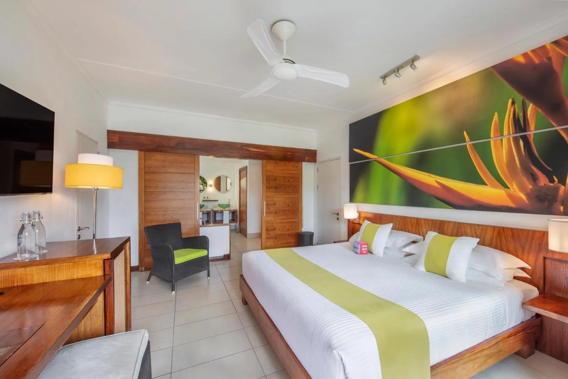 Bedroom, Bed in Tamassa Bel Ombre