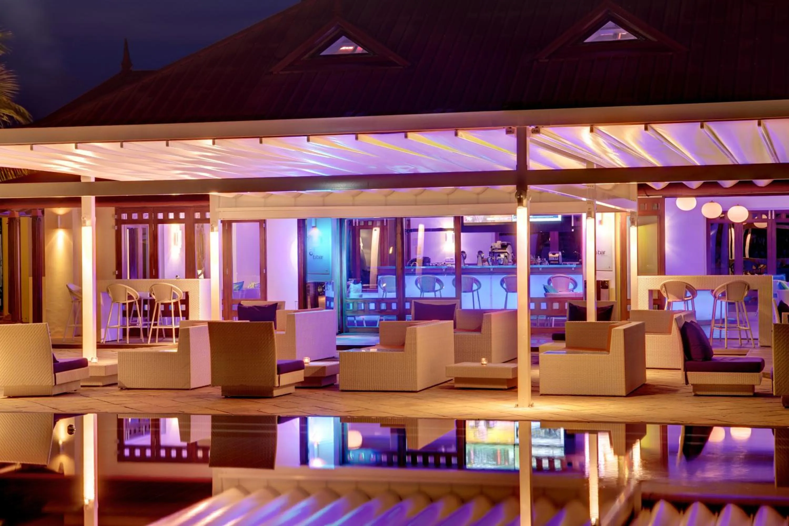 Lounge or bar in Tamassa Bel Ombre