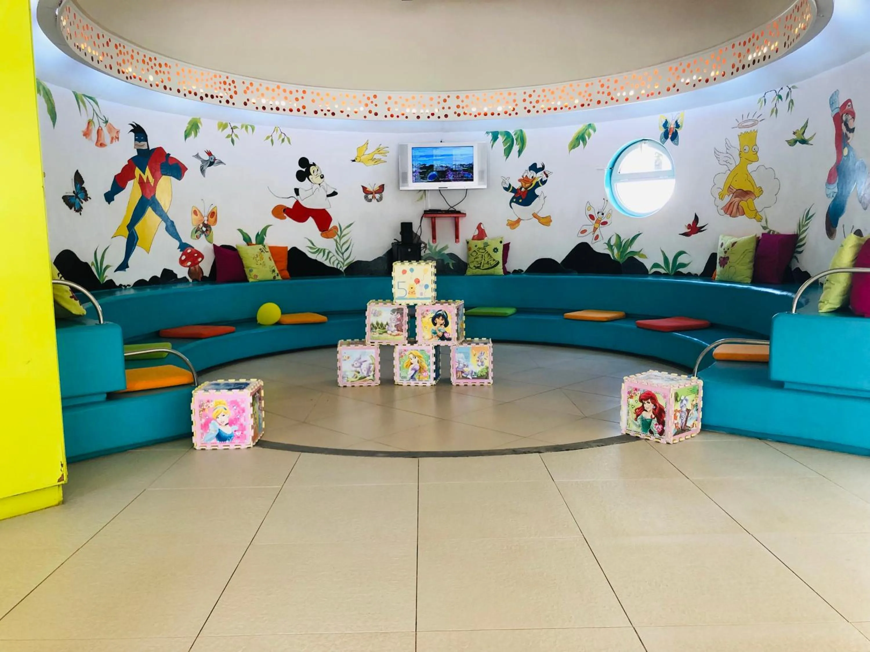 Kids's club in Tamassa Bel Ombre