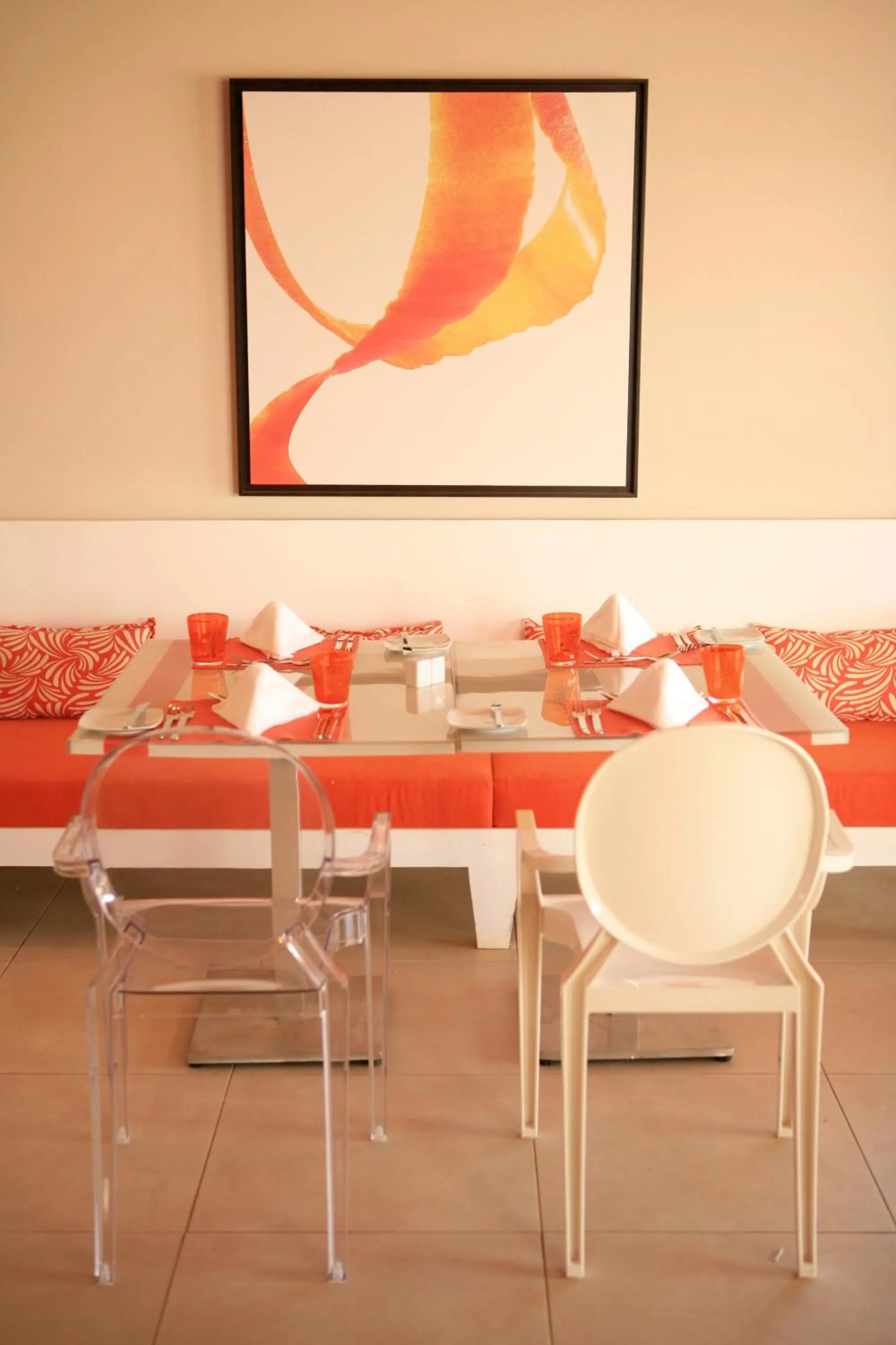 Restaurant/places to eat in Tamassa Bel Ombre