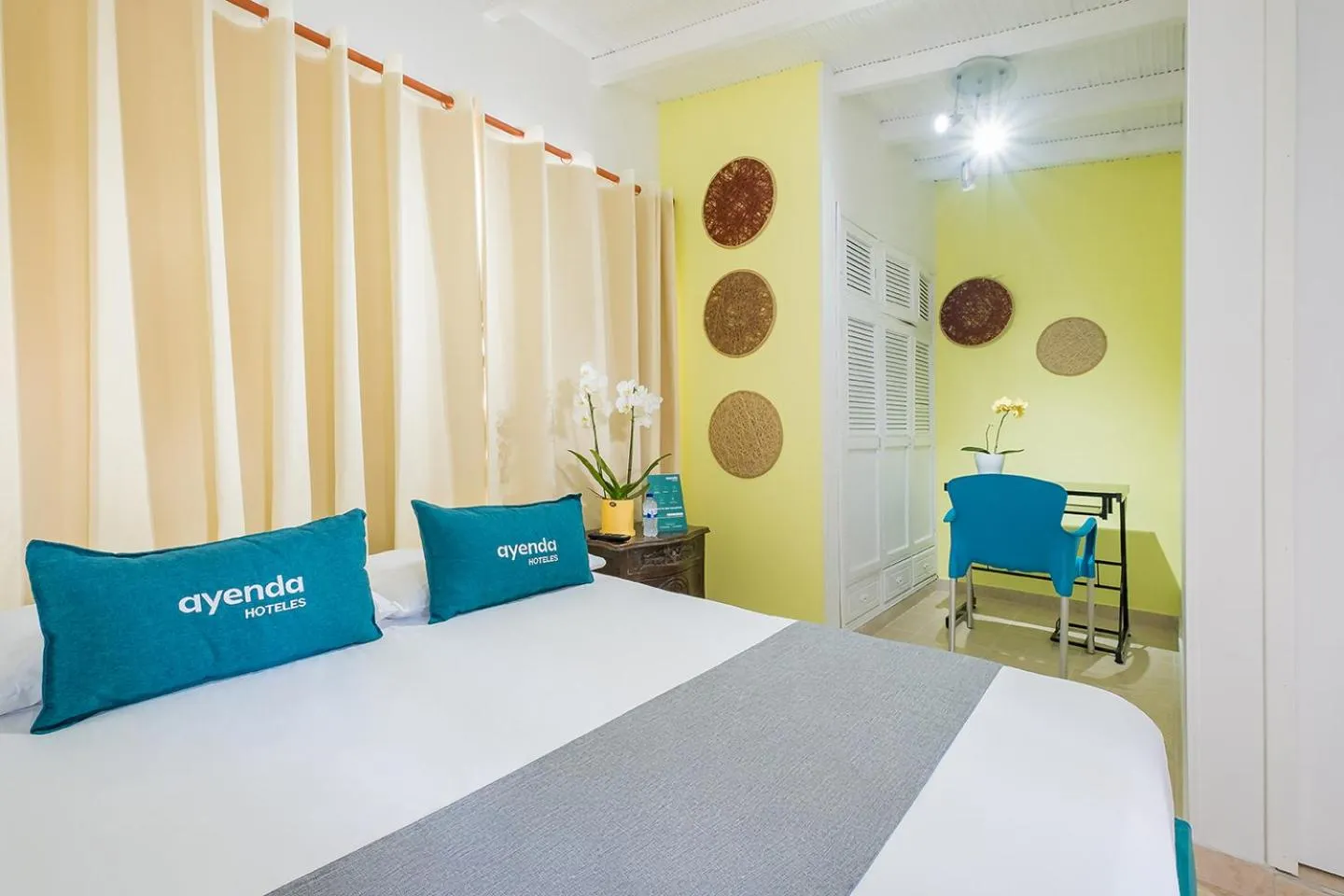 Bed in Casa de Pinos Hotel